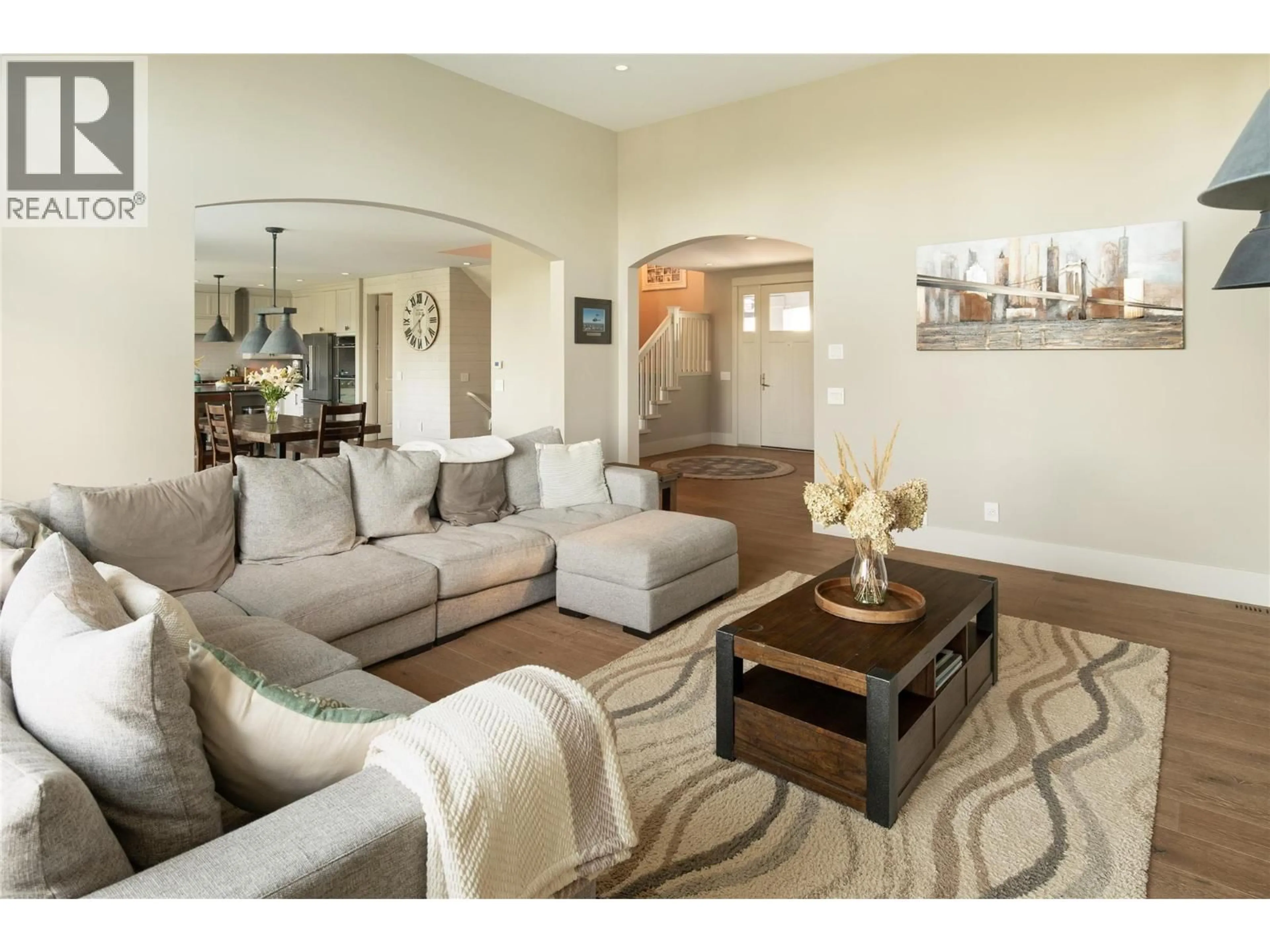 Living room with furniture, unknown for 147 - 515 WREN PLACE, Kelowna British Columbia V1W5H7