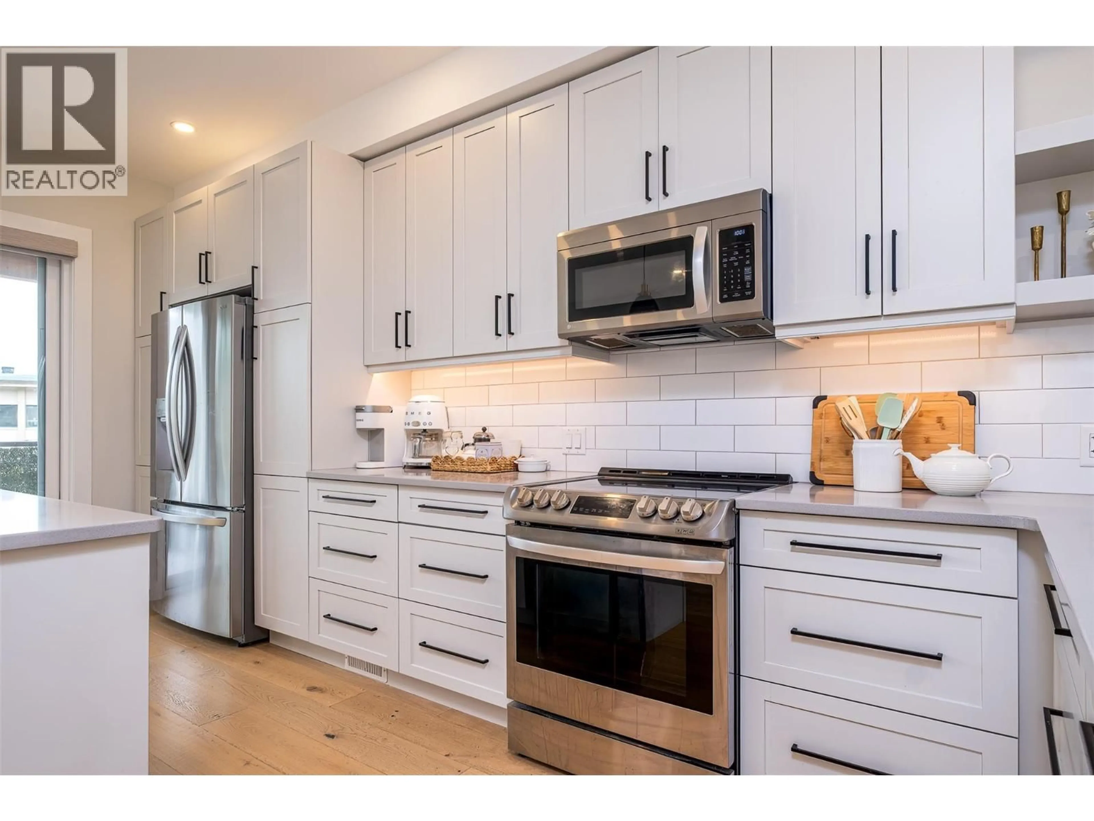 Unknown for 4 - 2452 WASHINGTON STREET, Rossland British Columbia V0G1Y0