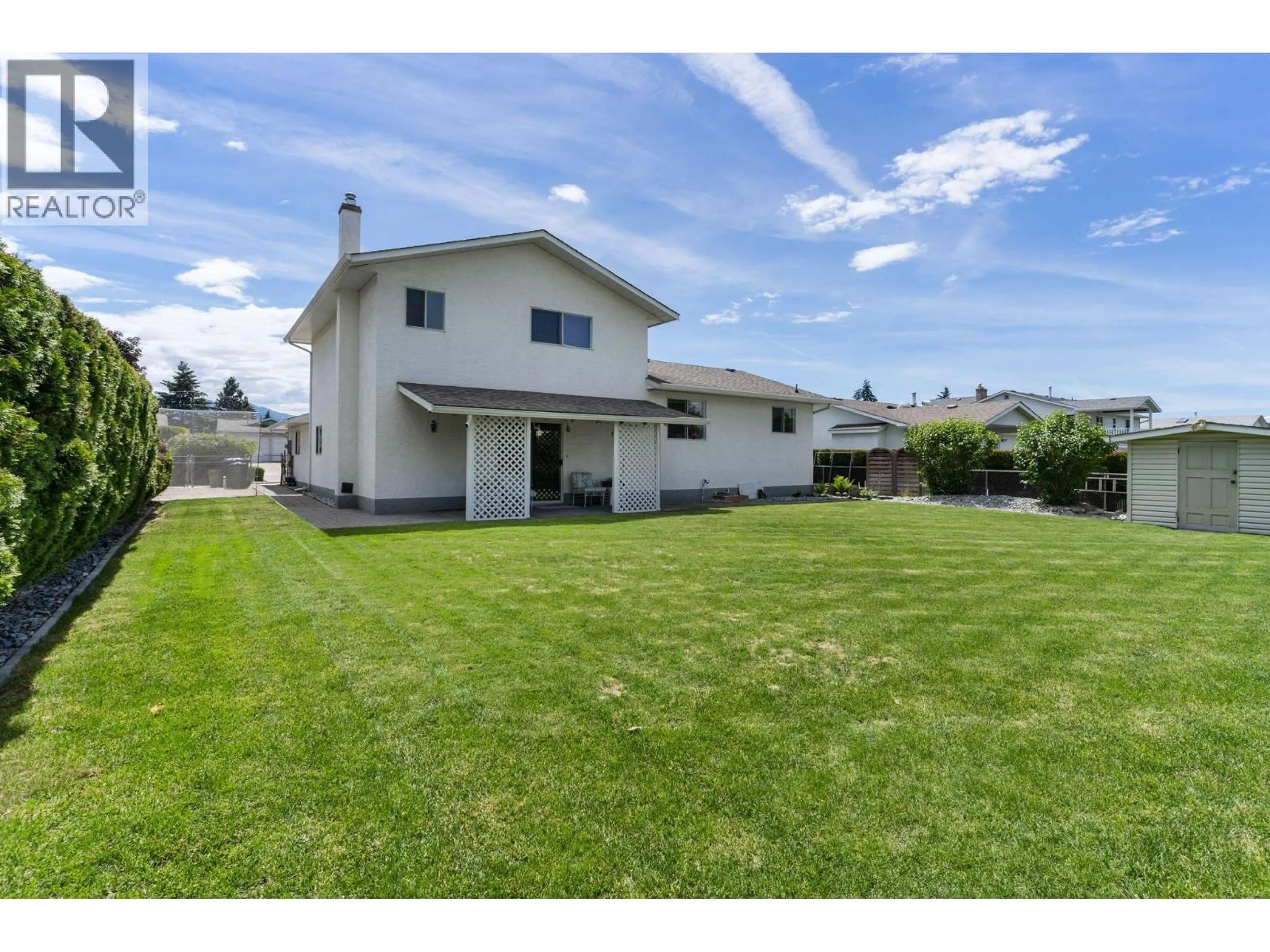 Home with vinyl exterior material, water/lake/river/ocean view for 210 FELIX ROAD, Kelowna British Columbia V1X7C9
