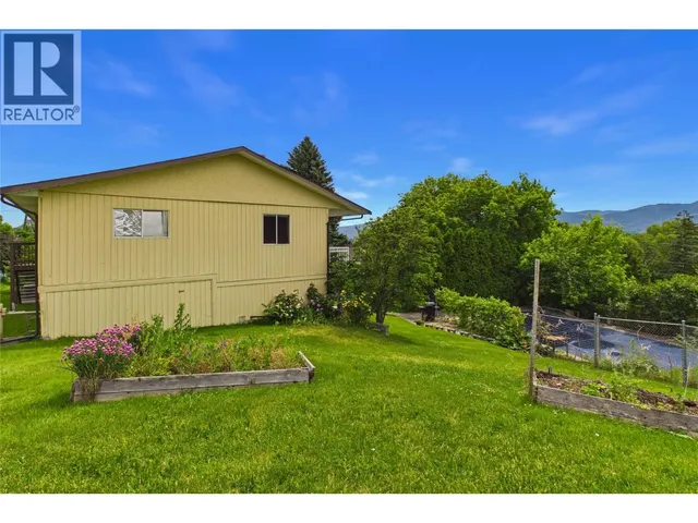 2483 CHIEFTAIN ROAD, West Kelowna 5