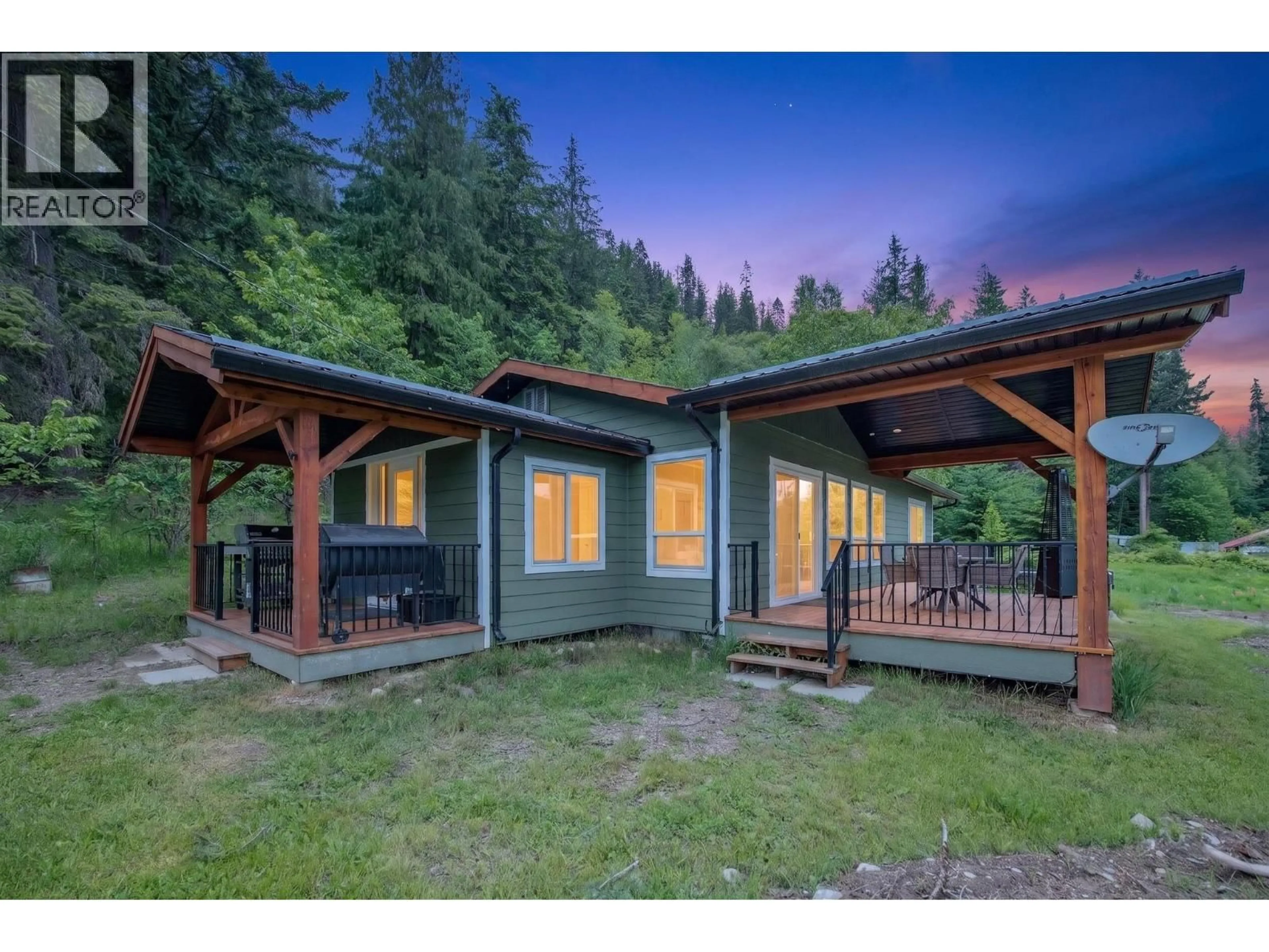 A pic from outside/outdoor area/front of a property/back of a property/a pic from drone, unknown for 350 LOWER INONOAKLIN NORTH ARM ROAD, Edgewood British Columbia V0E1J0