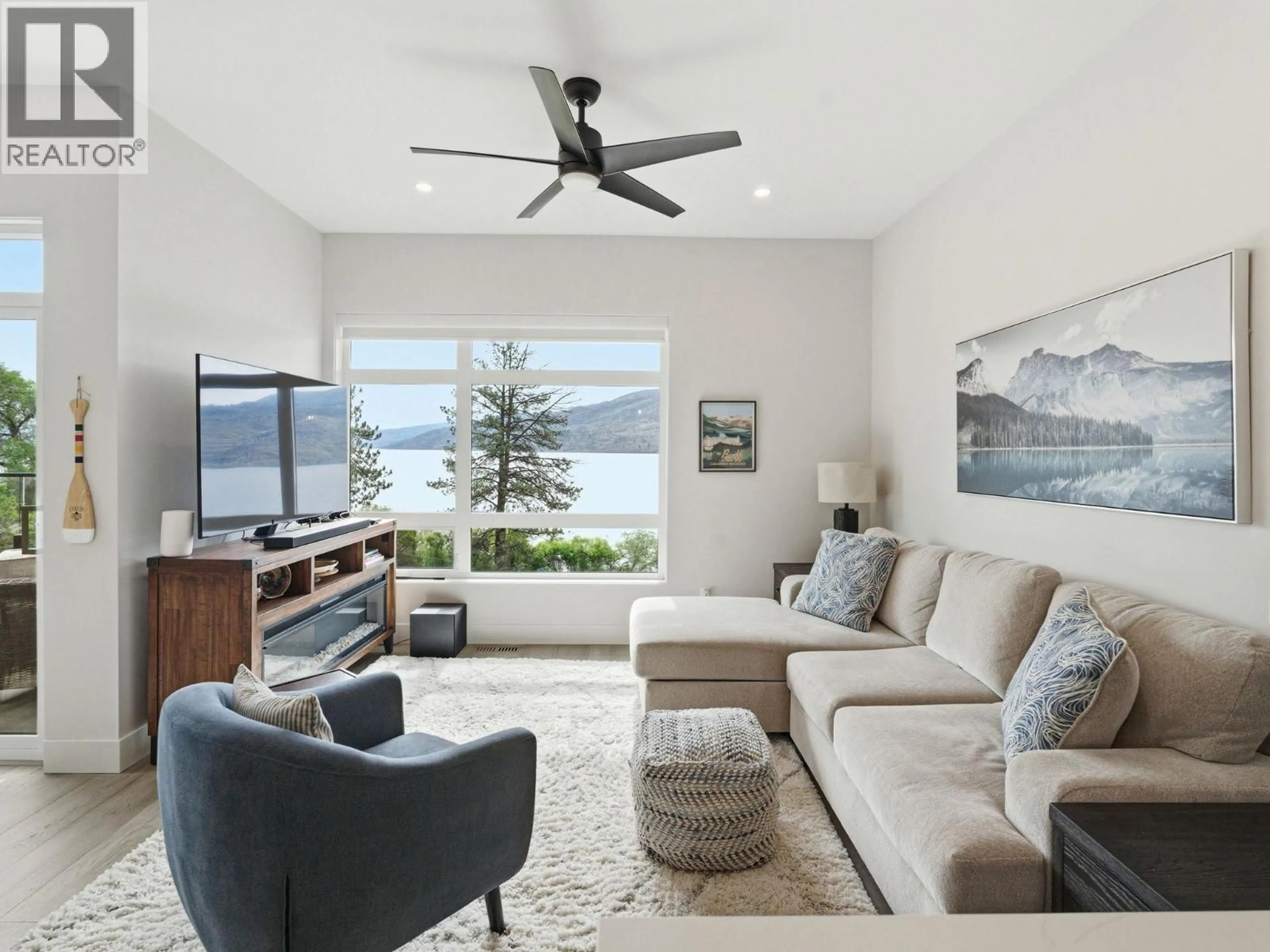 Living room with furniture, unknown for 5975 PRINCESS STREET, Peachland British Columbia V0H1X7