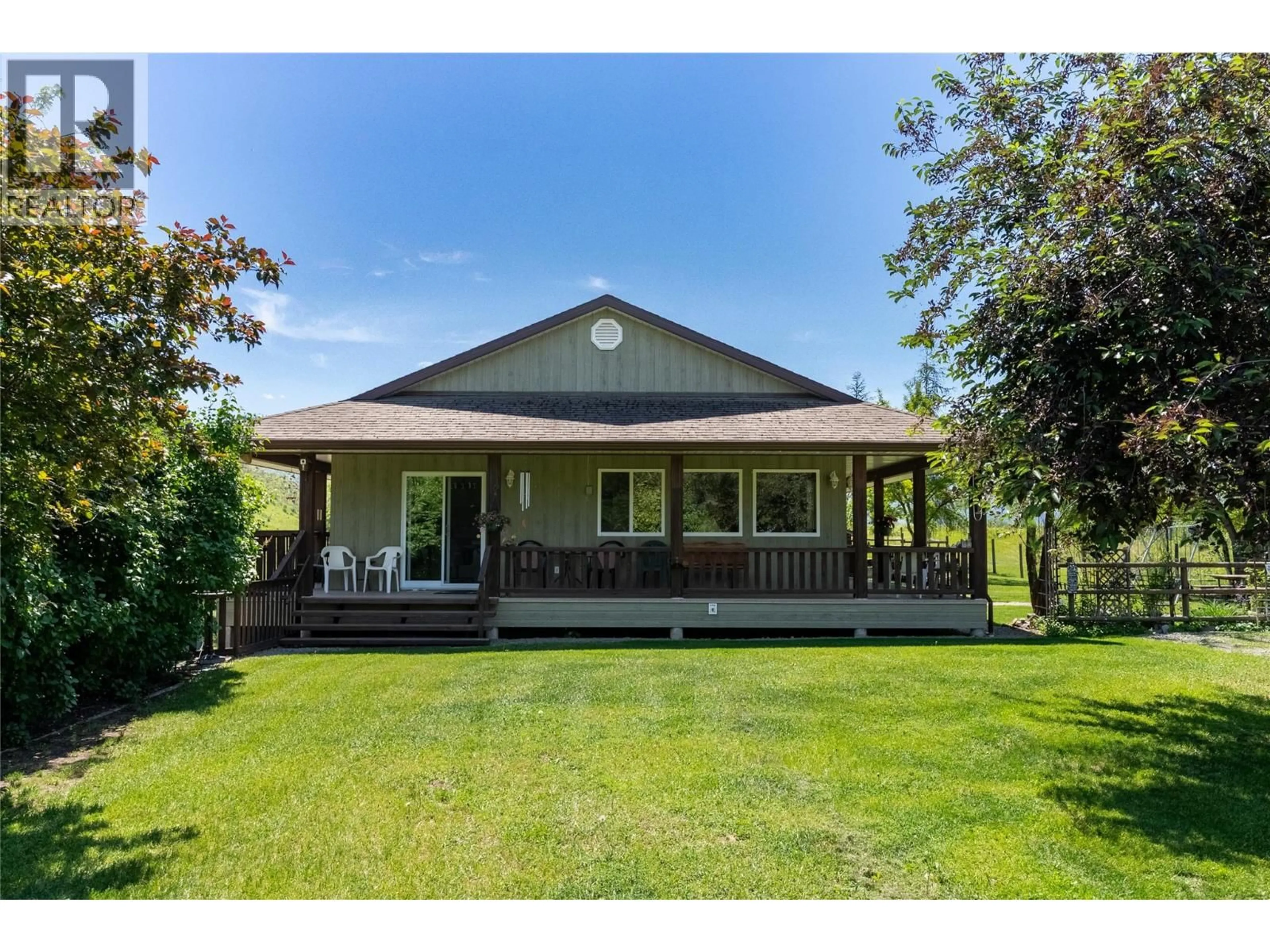 A pic from outside/outdoor area/front of a property/back of a property/a pic from drone, unknown for 4066 AGATE BAY ROAD, Barriere British Columbia V0E2E0