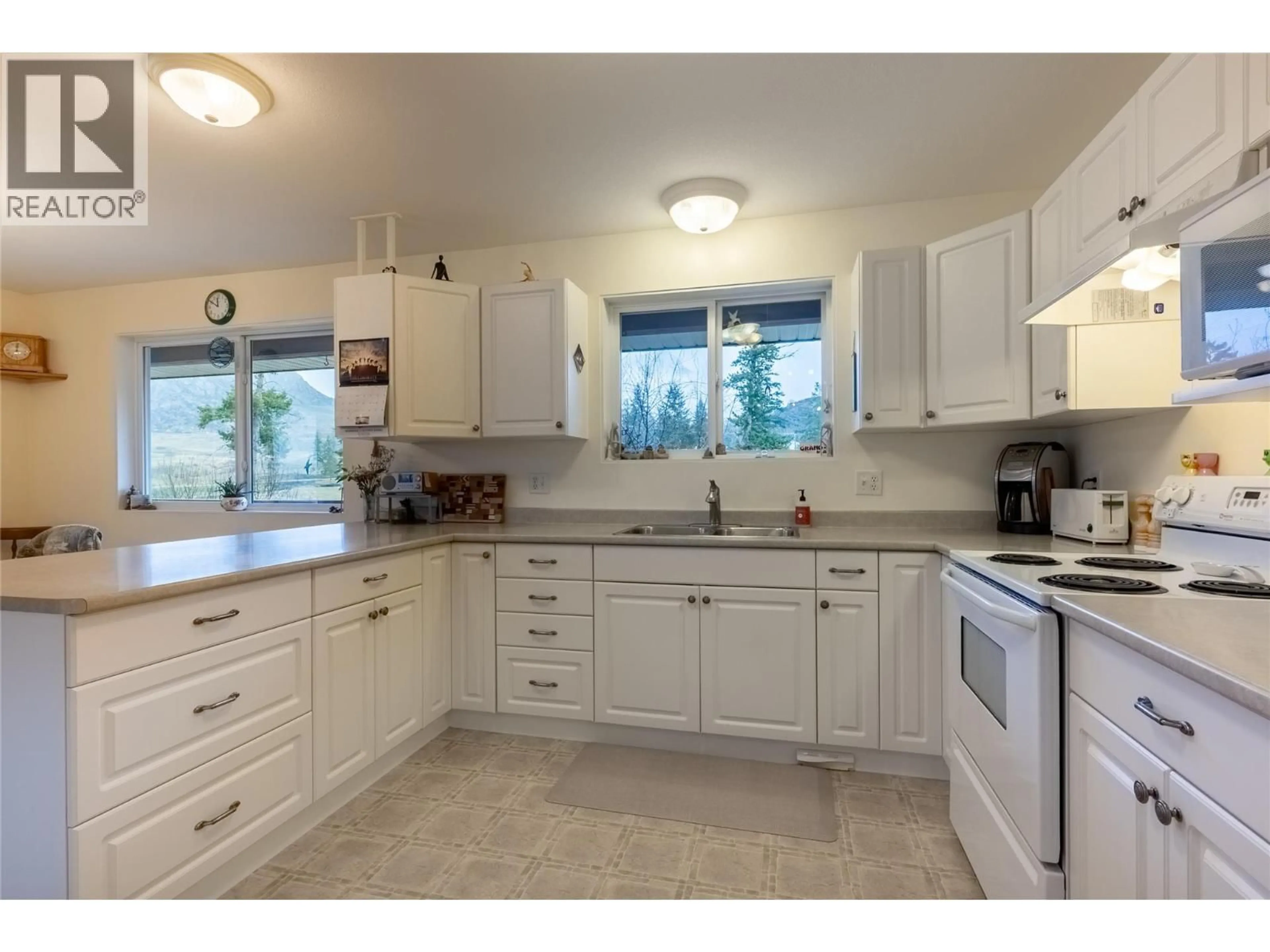 Standard kitchen, ceramic/tile floor for 4066 AGATE BAY ROAD, Barriere British Columbia V0E2E0
