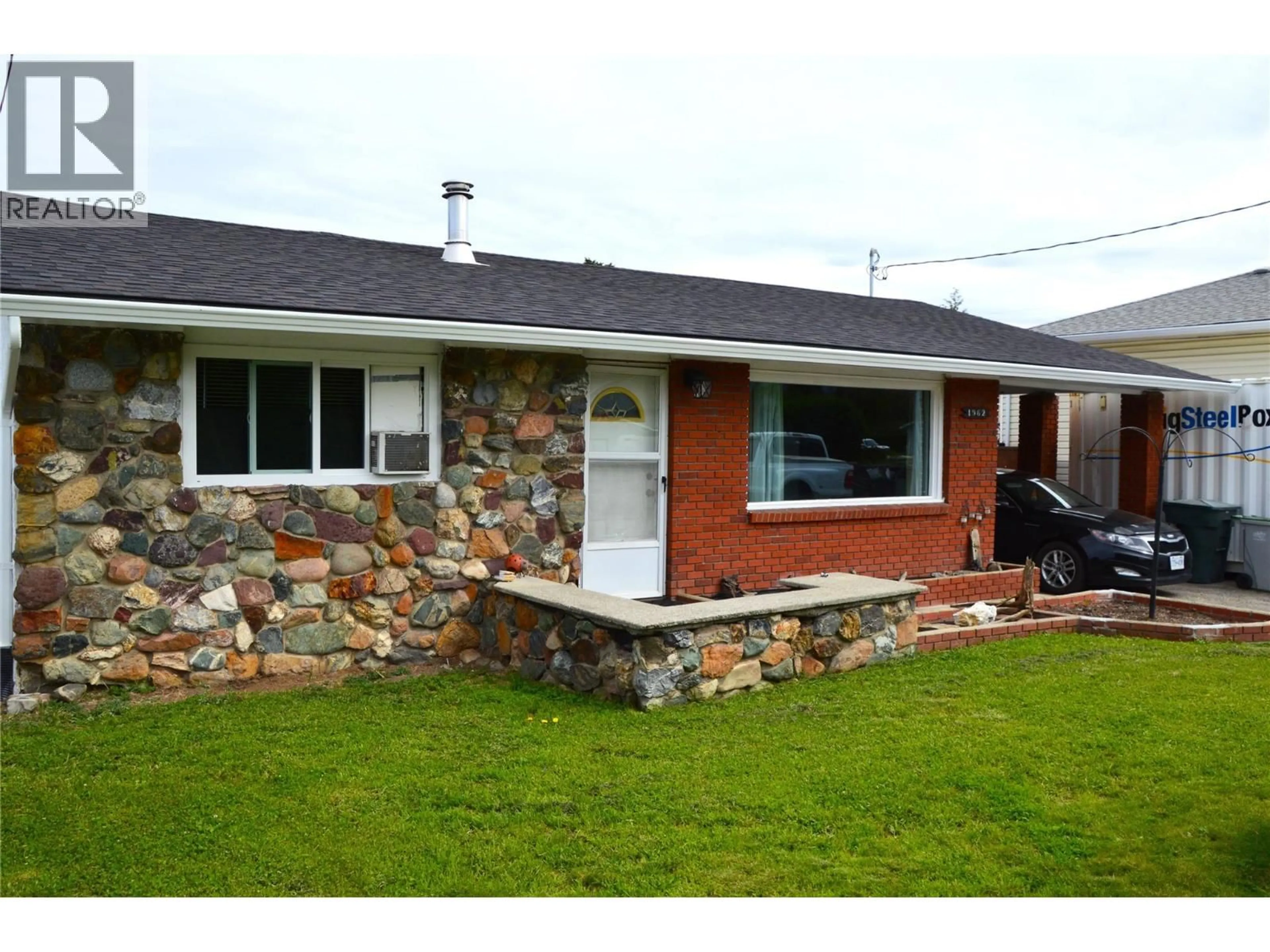 Home with brick exterior material, street for 1962 PARKCREST AVENUE, Kamloops British Columbia V2B4X4