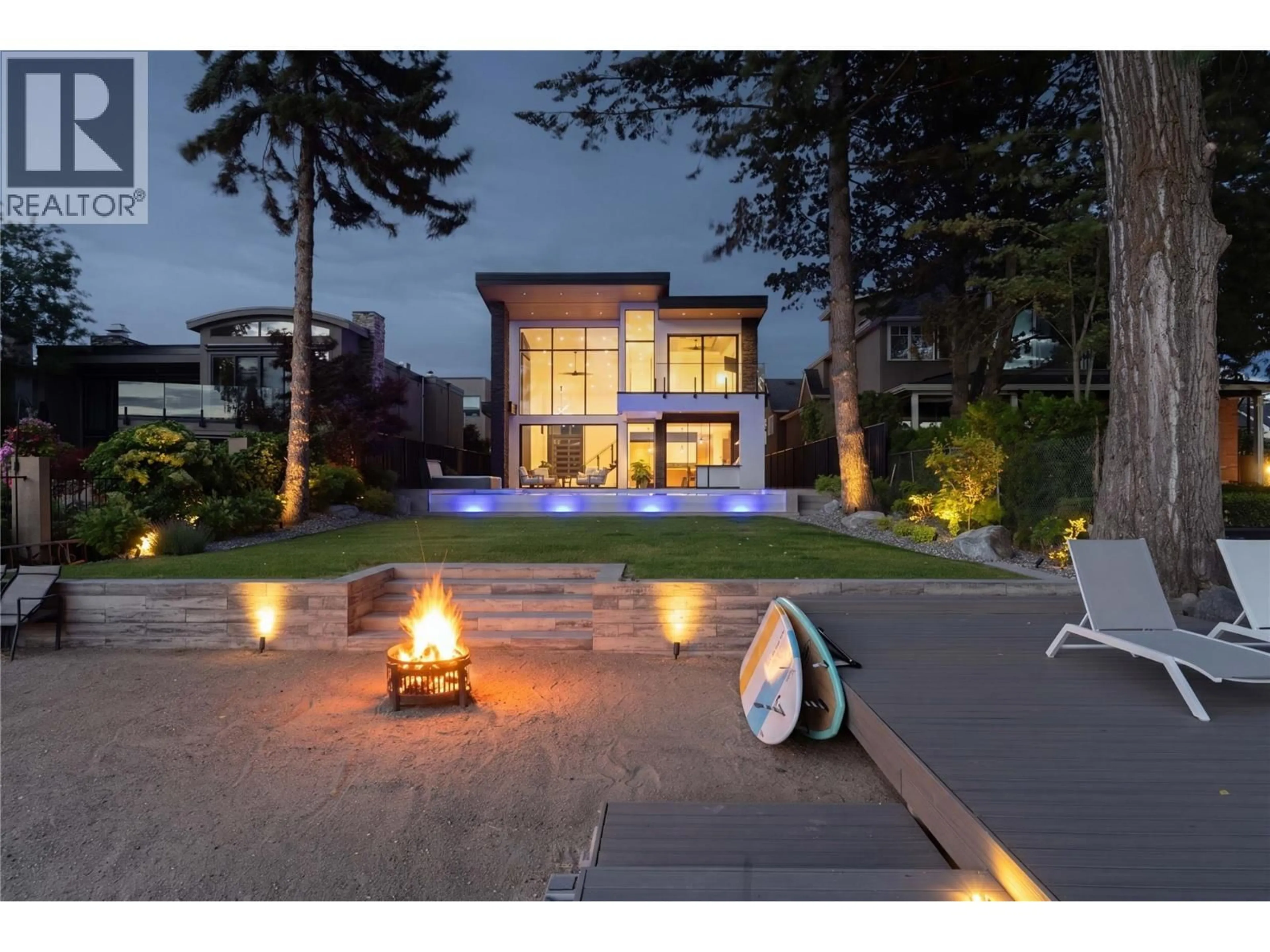 Patio, street for 2764 ABBOTT STREET, Kelowna British Columbia V1Y1G4