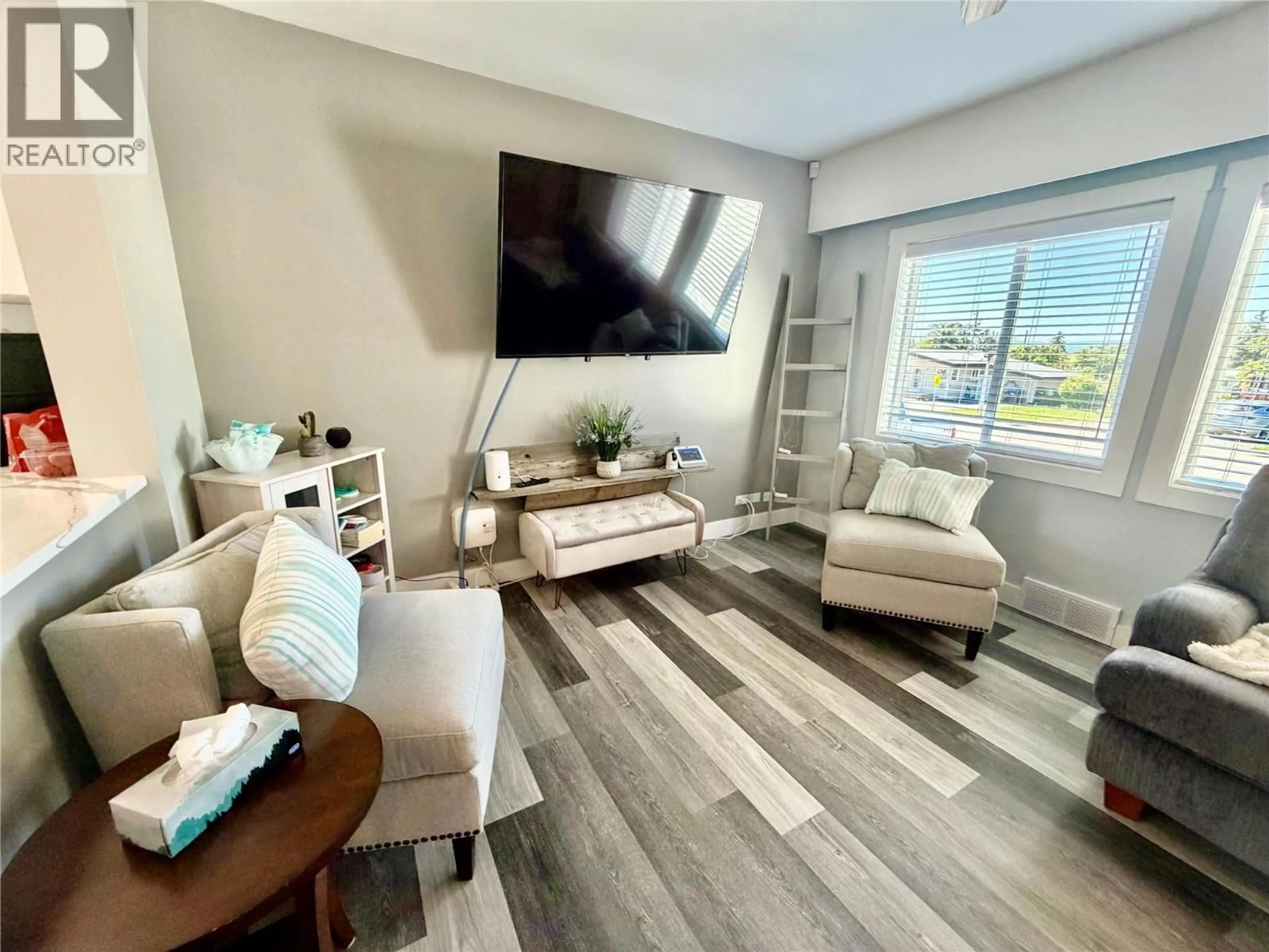 Living room with furniture, unknown for 9128 8 STREET, Dawson Creek British Columbia V1G3N4