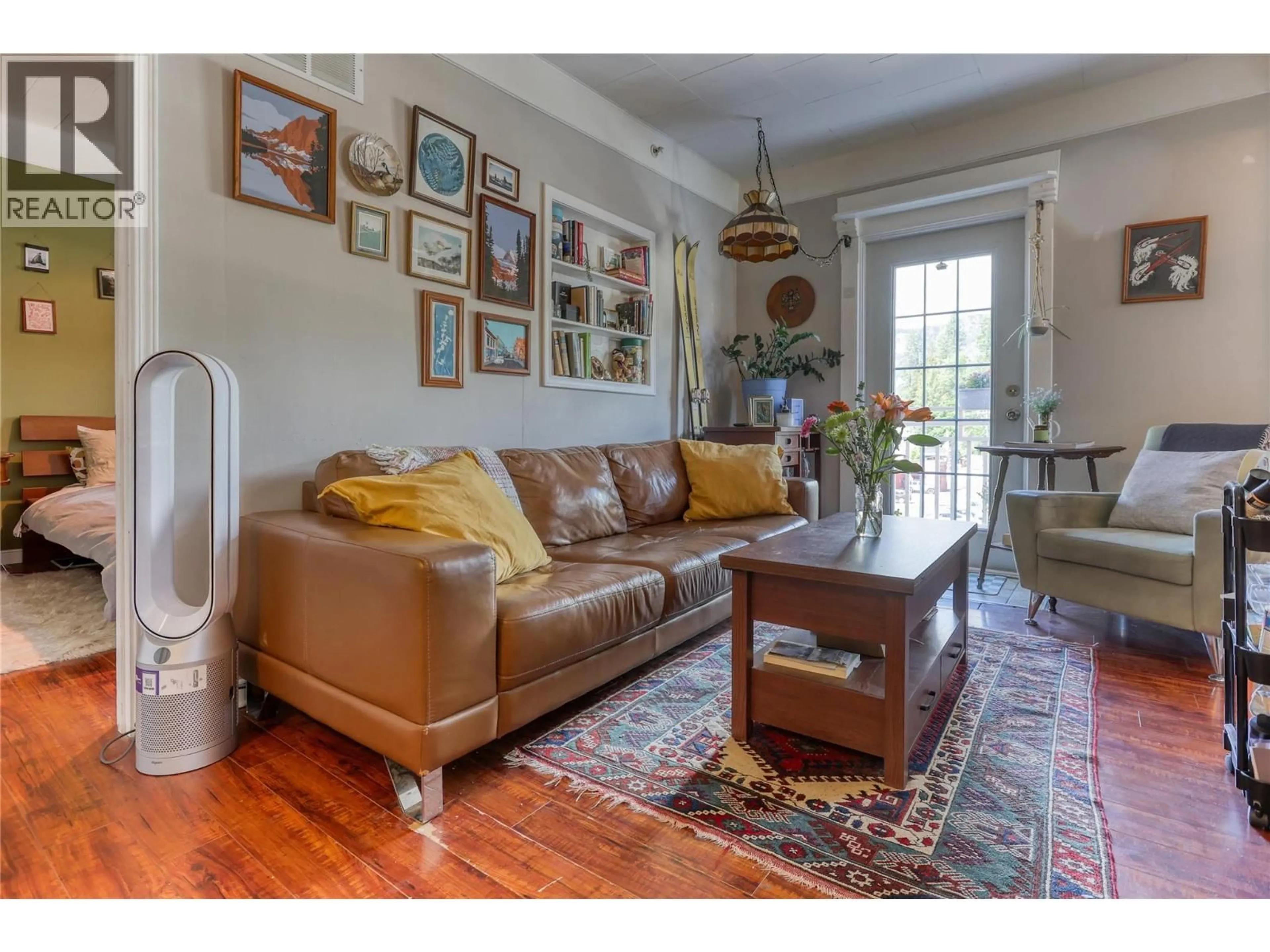 Living room with furniture, unknown for 10 - 2044 WASHINGTON STREET, Rossland British Columbia V0G1Y0