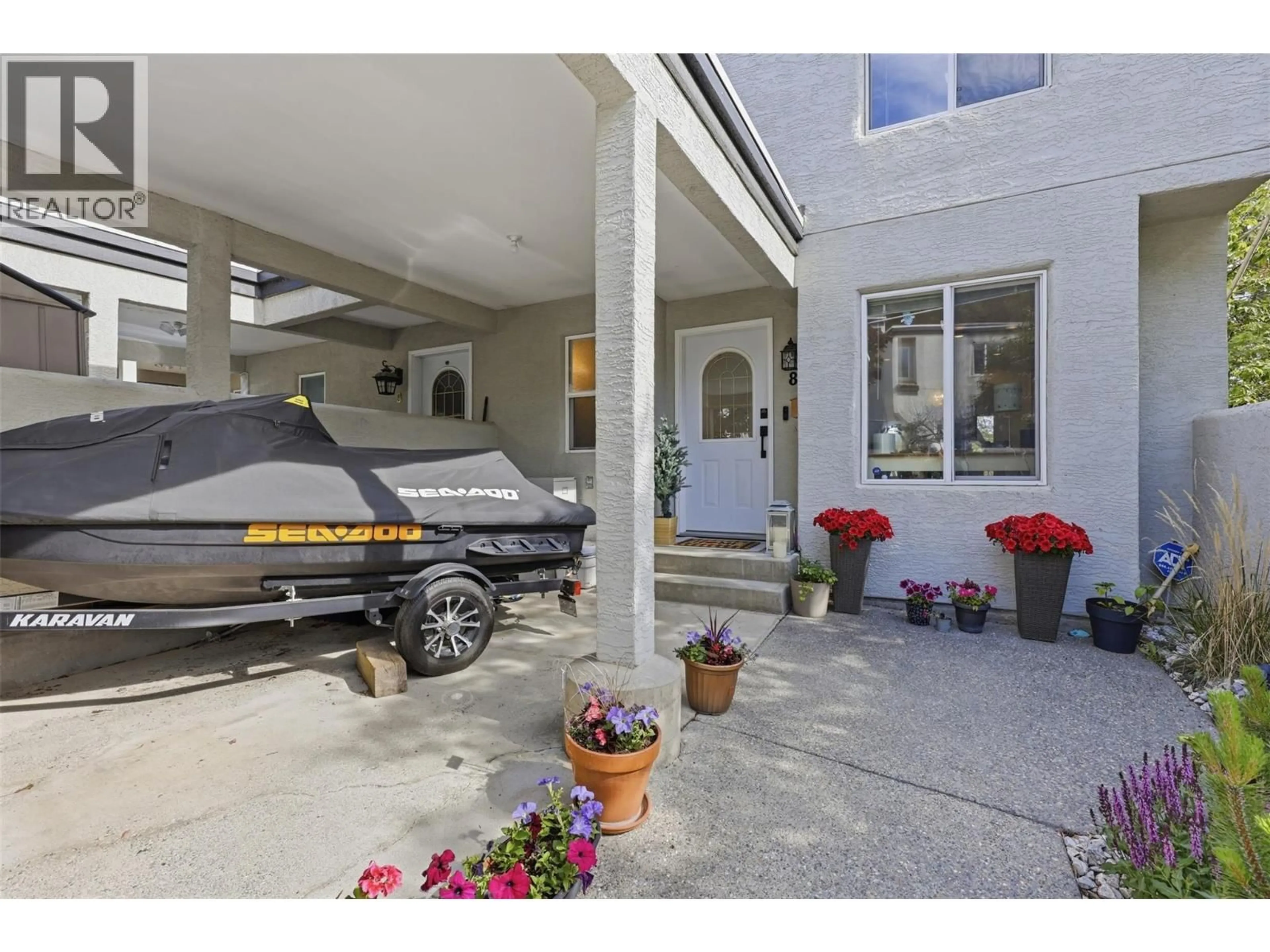 Indoor garage for 8 - 411 ABERDEEN DRIVE, Kamloops British Columbia V1S1X2