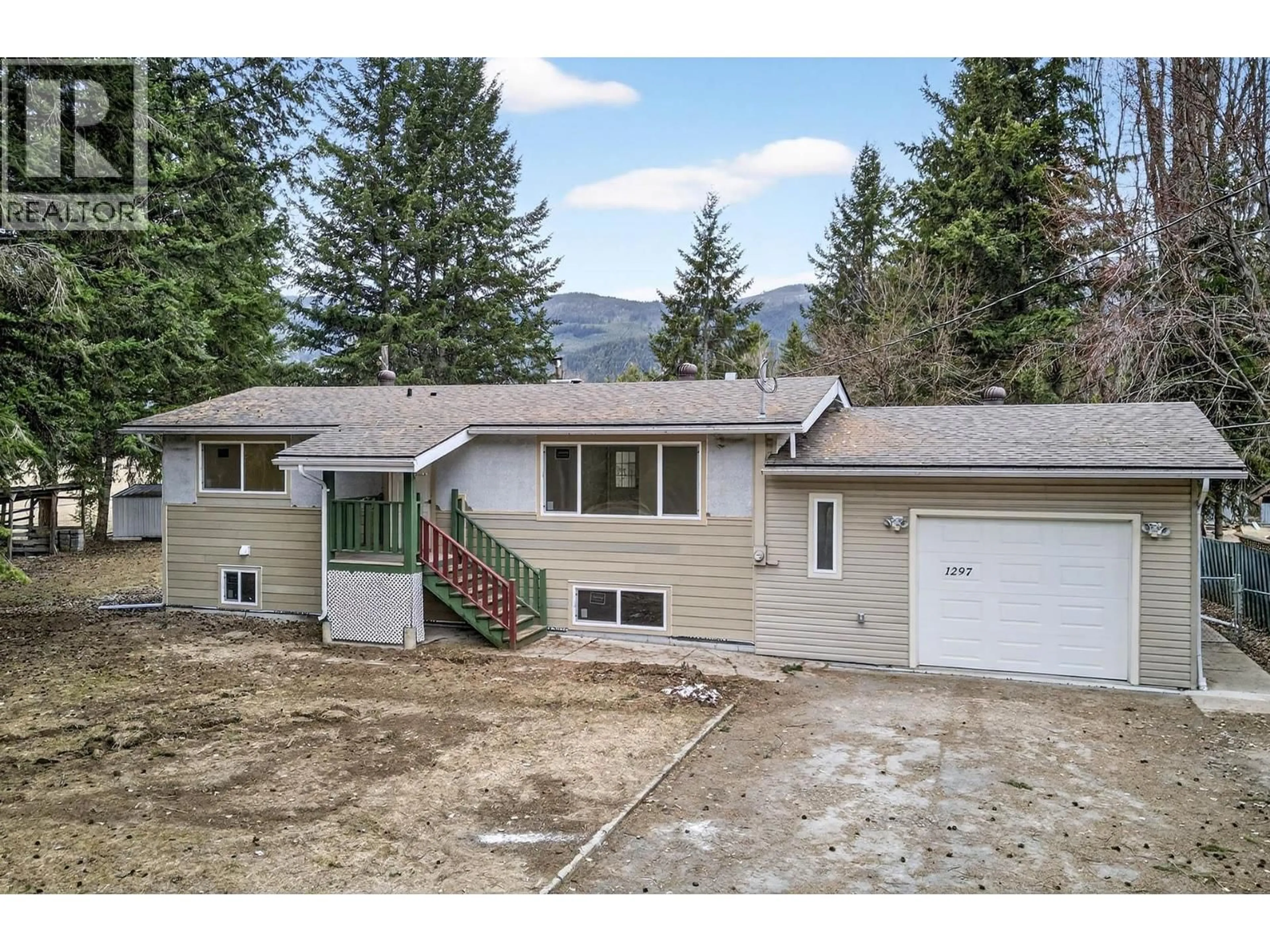 A pic from outside/outdoor area/front of a property/back of a property/a pic from drone, mountain view for 1297 THOMPSON DRIVE, Clearwater British Columbia V0E1N2