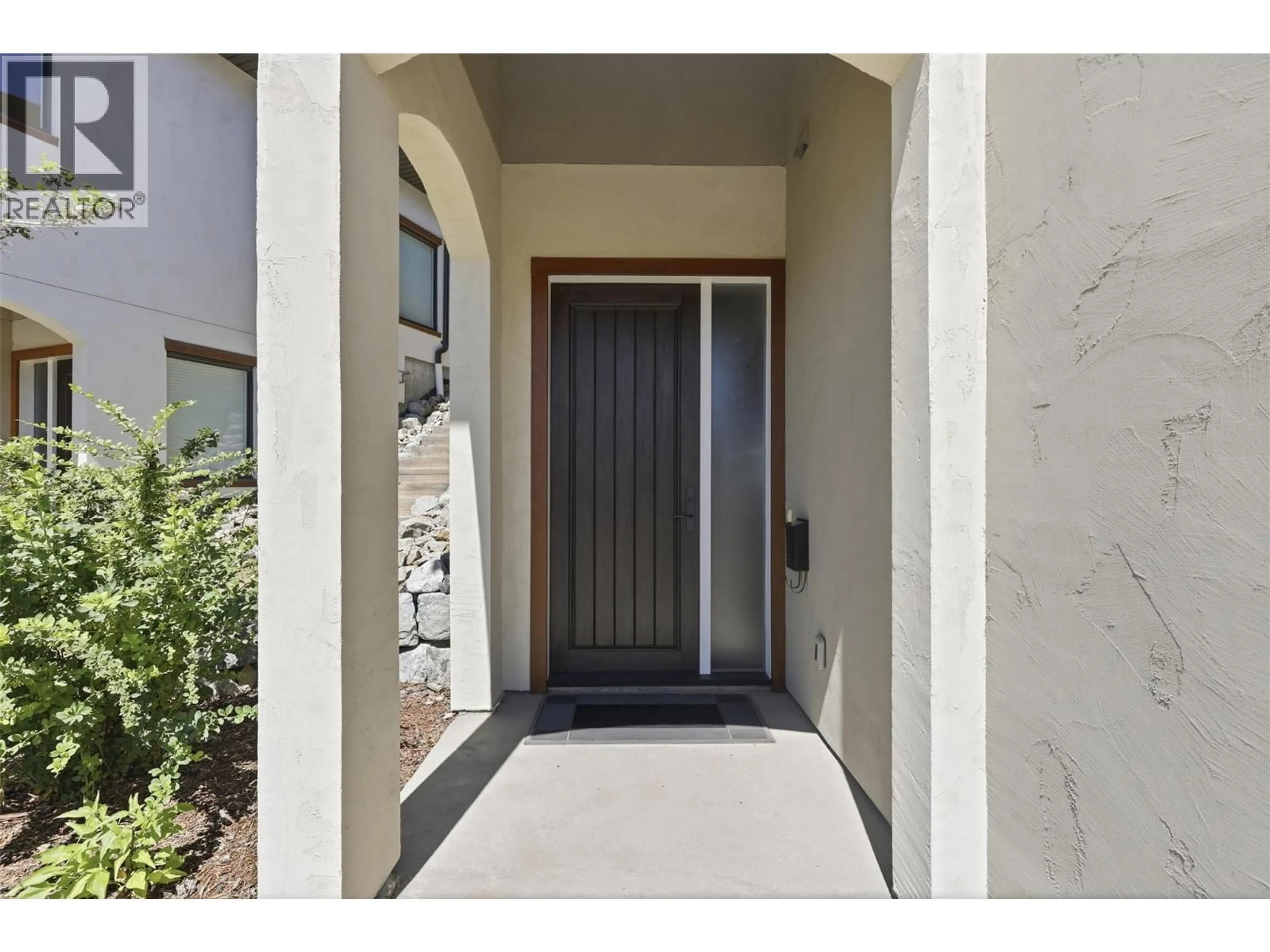 Indoor entryway for 715 BELMONTE TERRACE, Kamloops British Columbia V2H0C6