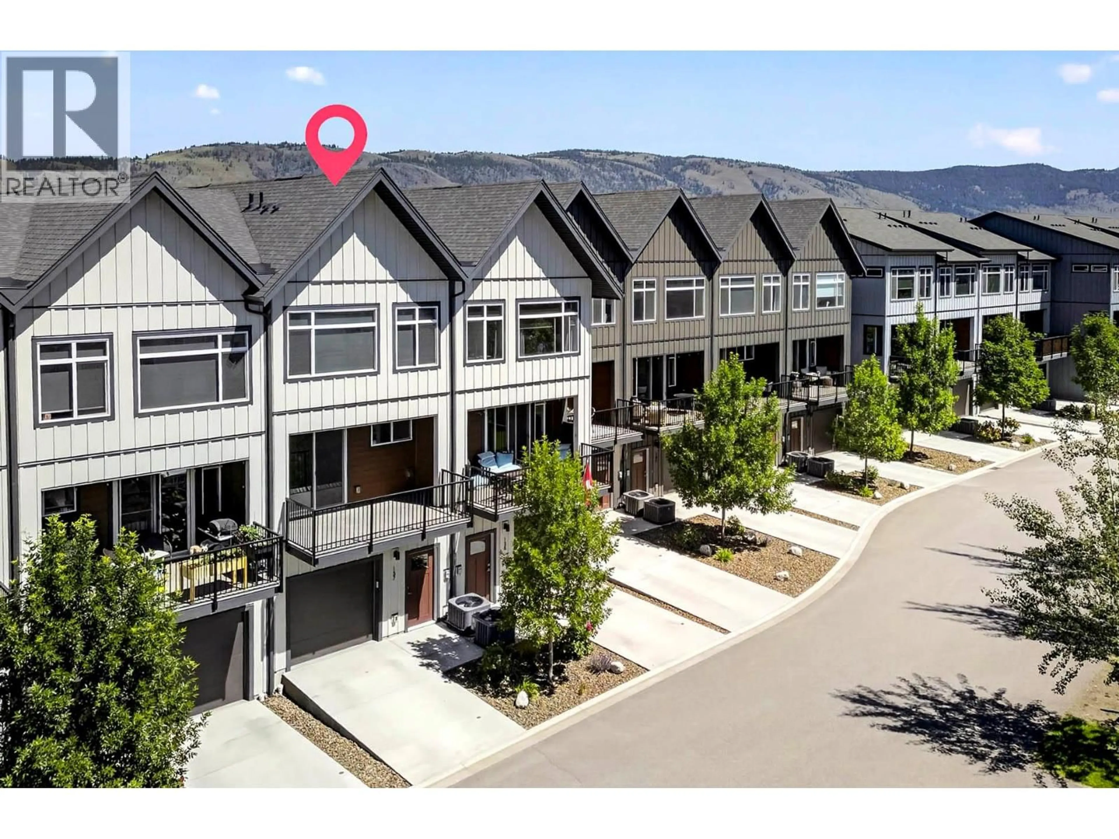 A pic from outside/outdoor area/front of a property/back of a property/a pic from drone, mountain view for 137 - 1901 QU'APPELLE BOULEVARD, Kamloops British Columbia V2E0C9