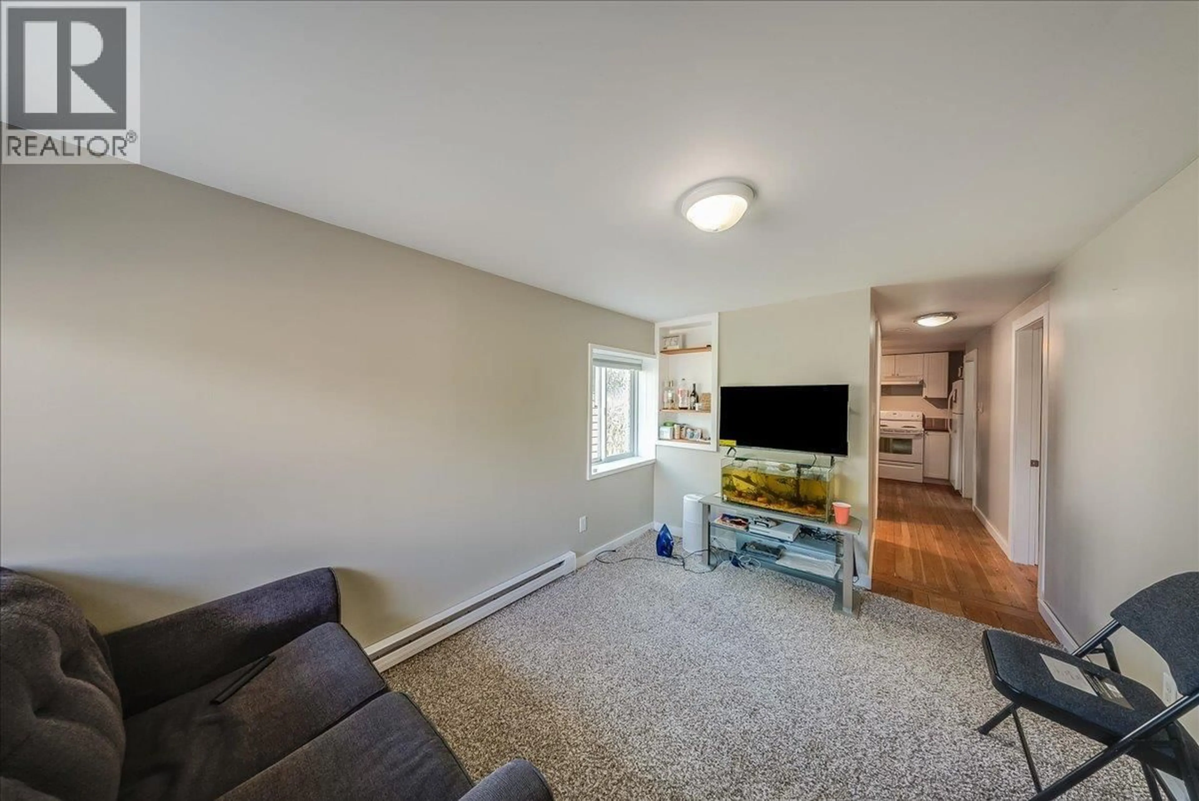 Living room with furniture, unknown for 542 SPOKANE STREET, Trail British Columbia V1R3V8