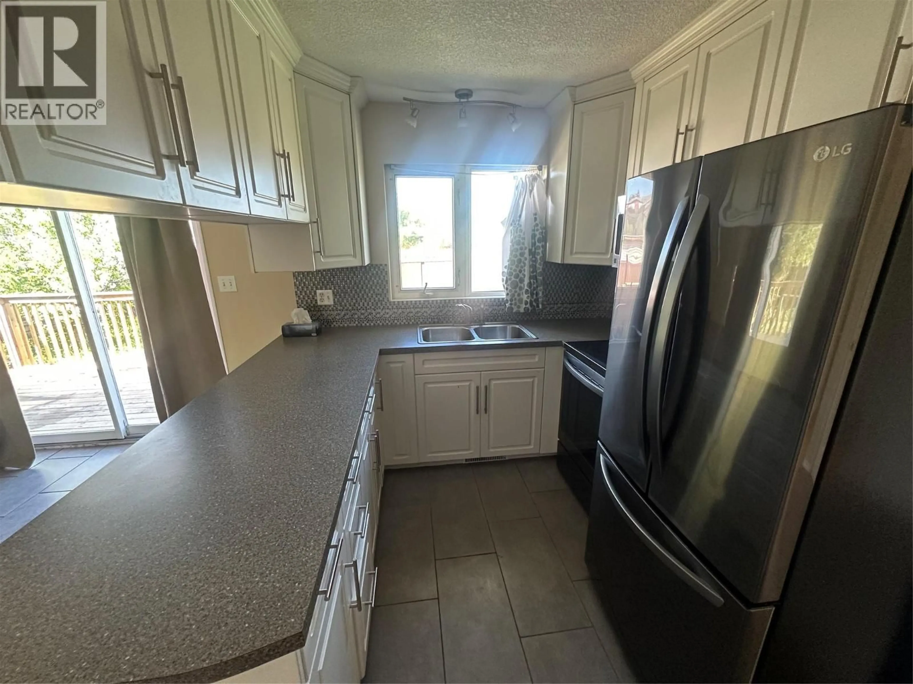 Standard kitchen, unknown for 4108 52A PLACE NORTHEAST, Chetwynd British Columbia V0C1J0