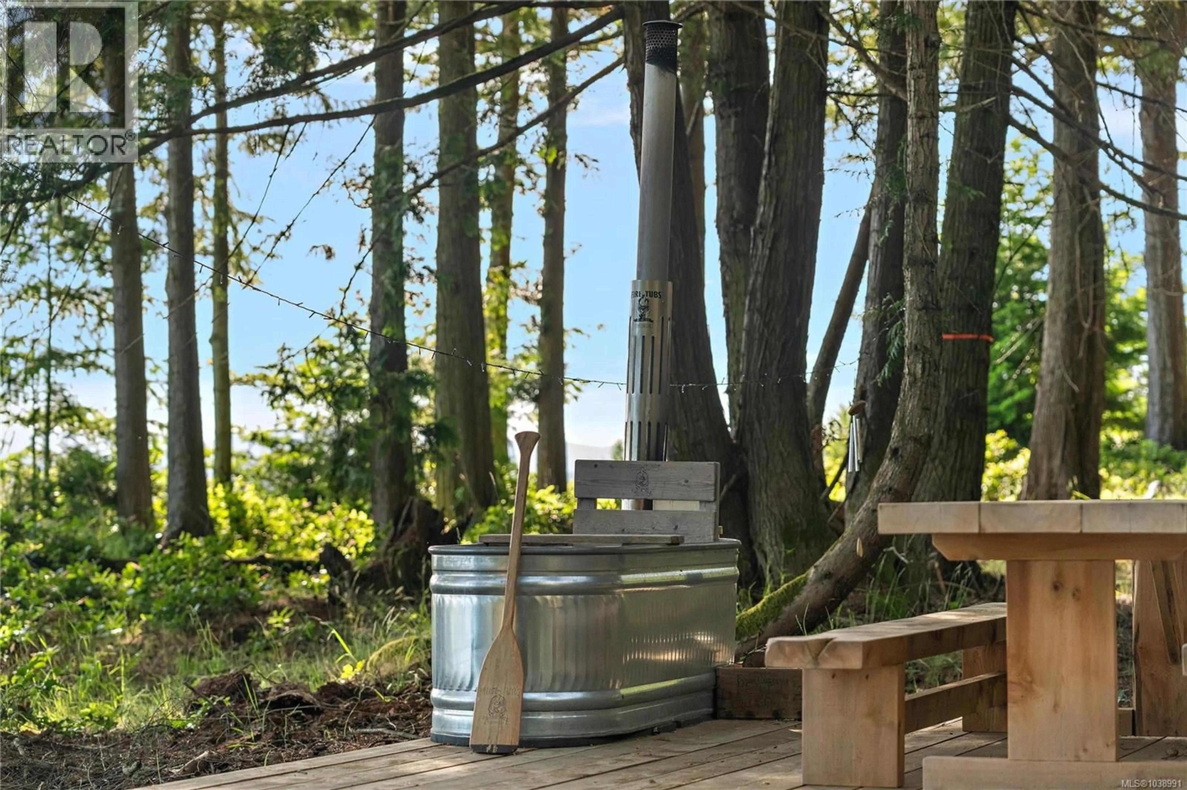 Patio, forest/trees view for 377 EVERGREEN LANE, Sidney Island British Columbia V8L5Y9