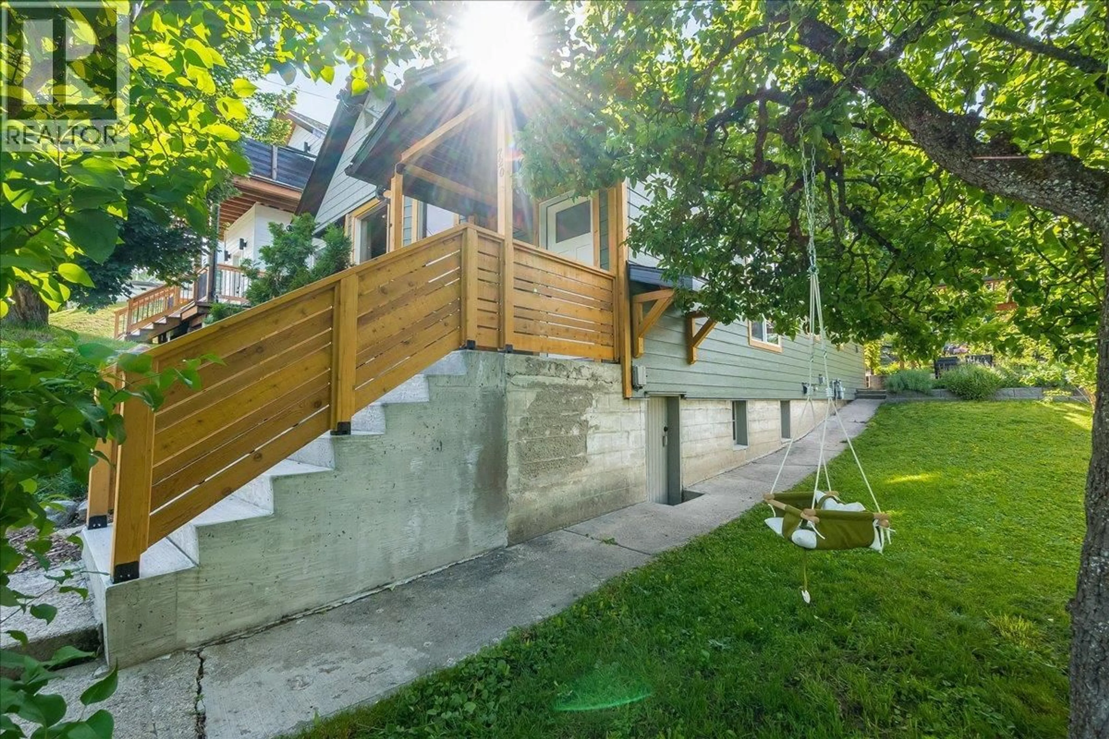 Patio, street for 720 LATIMER STREET, Nelson British Columbia V1L4V4