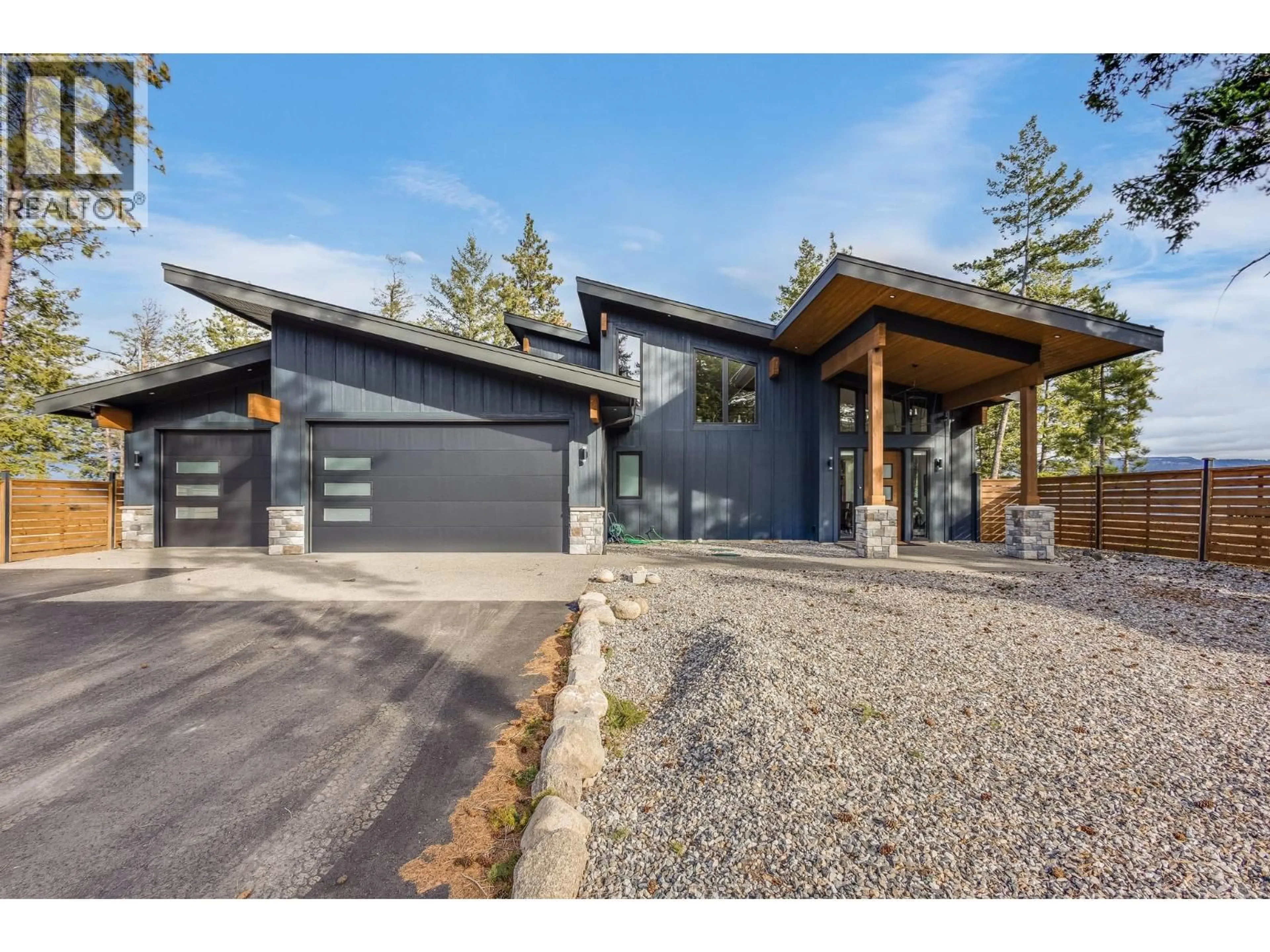 Unknown for 7235 DUNWATERS ROAD, Kelowna British Columbia V1Z3W4