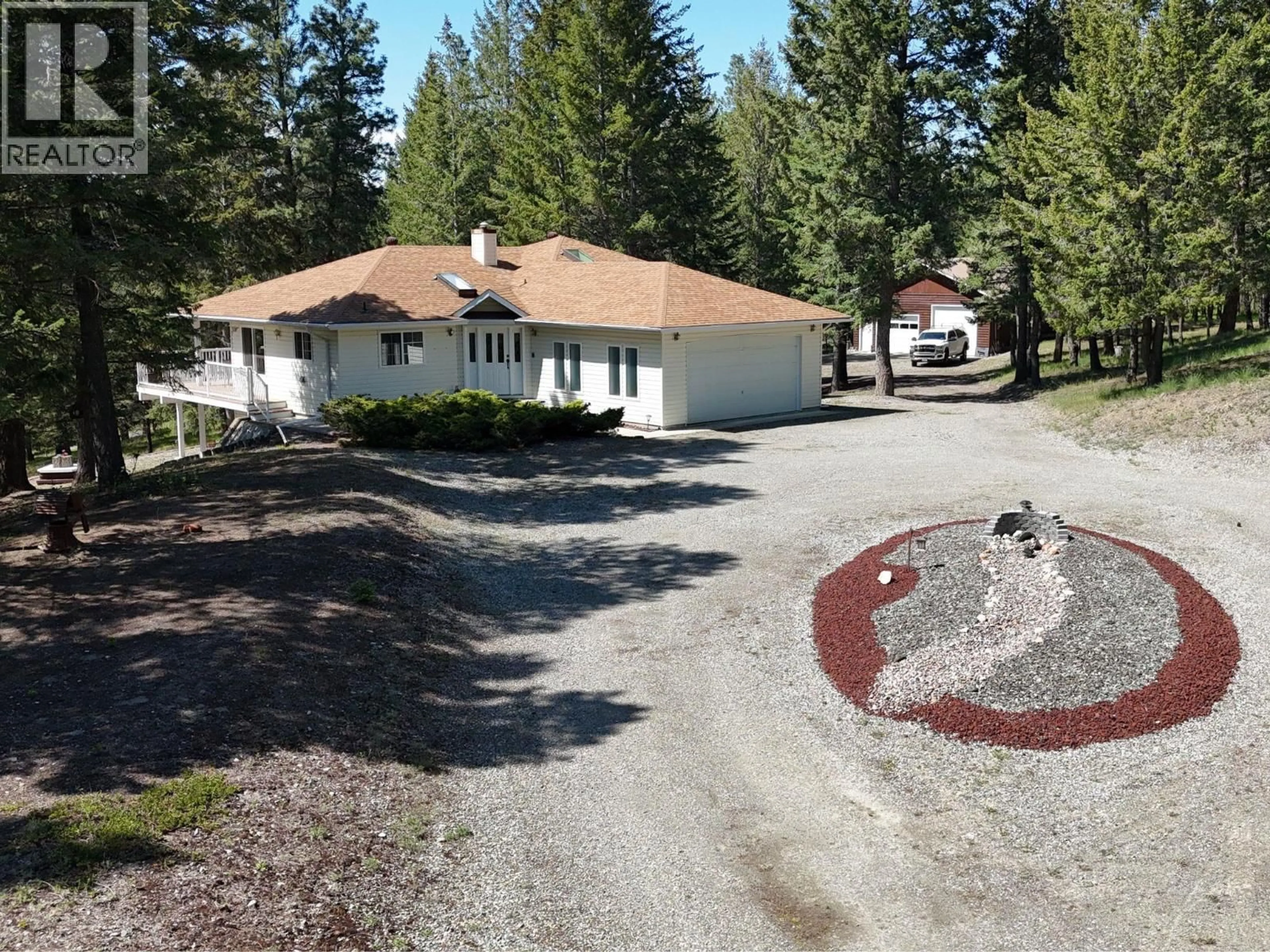 A pic from outside/outdoor area/front of a property/back of a property/a pic from drone, unknown for 4350 13TH STREET SOUTH, Cranbrook British Columbia V1C7A9