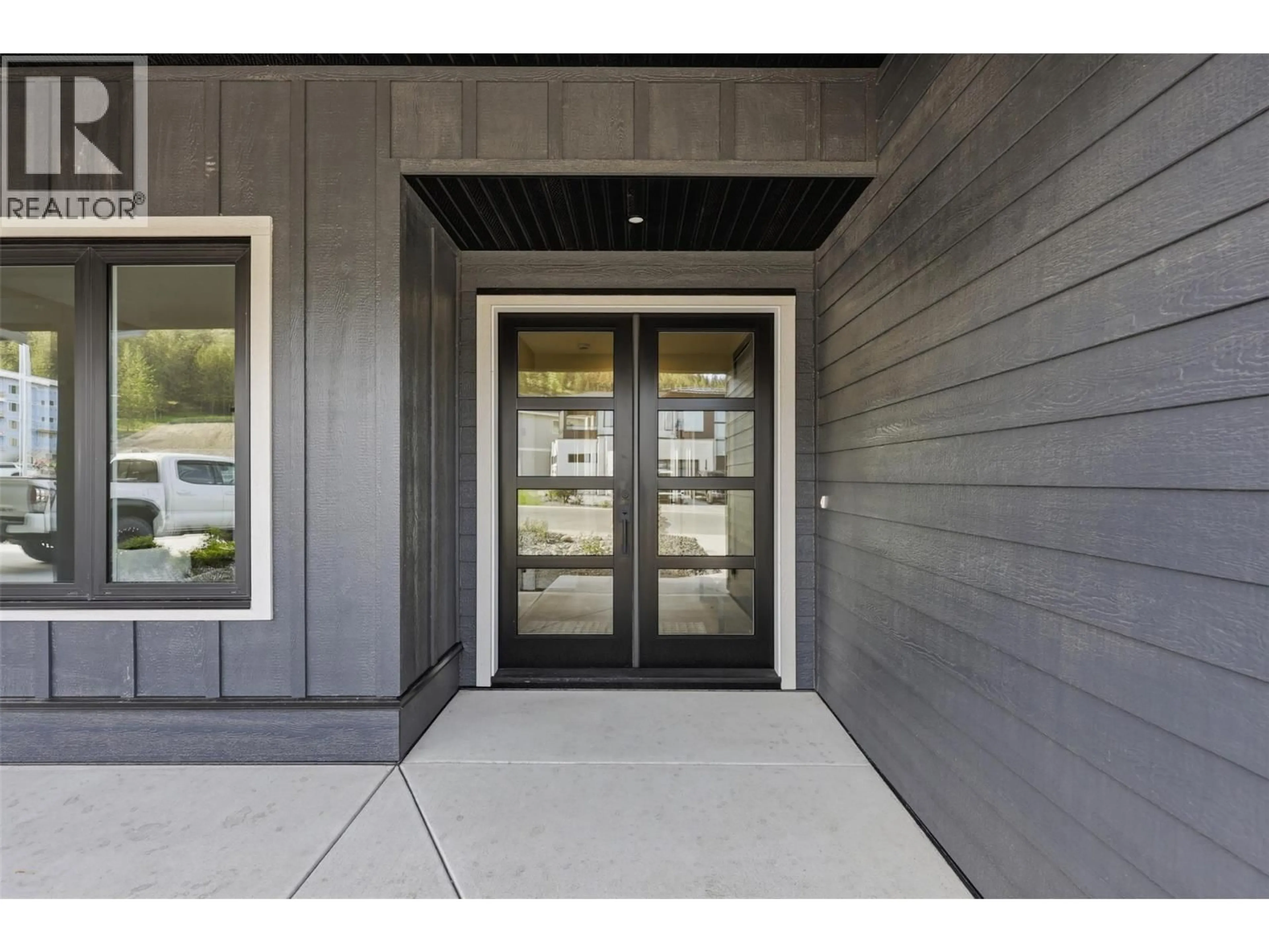 Indoor entryway for 2086 LINFIELD DRIVE, Kamloops British Columbia V1S0G3