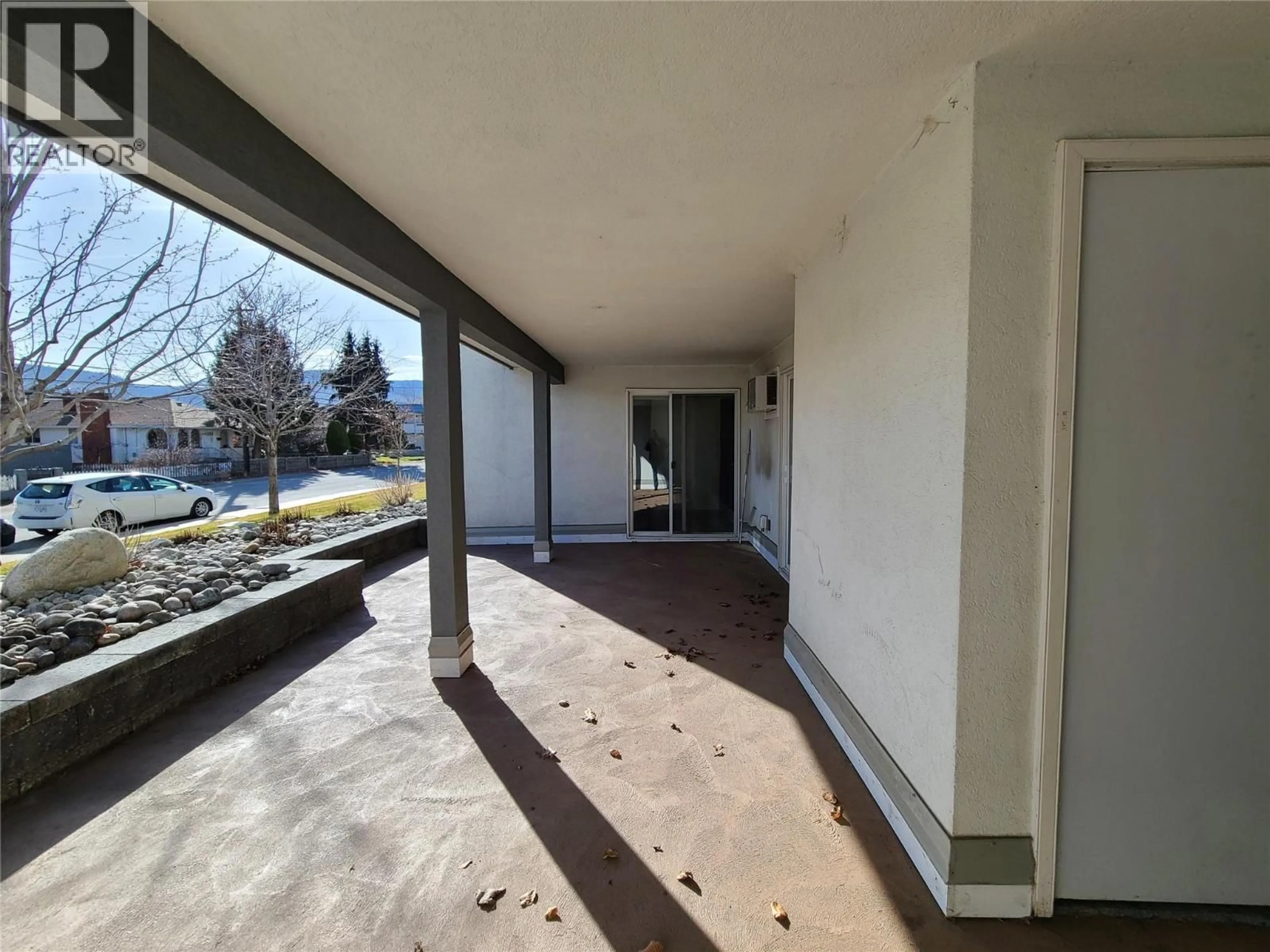Unknown for 102 - 329 RIGSBY STREET, Penticton British Columbia V2A5S6