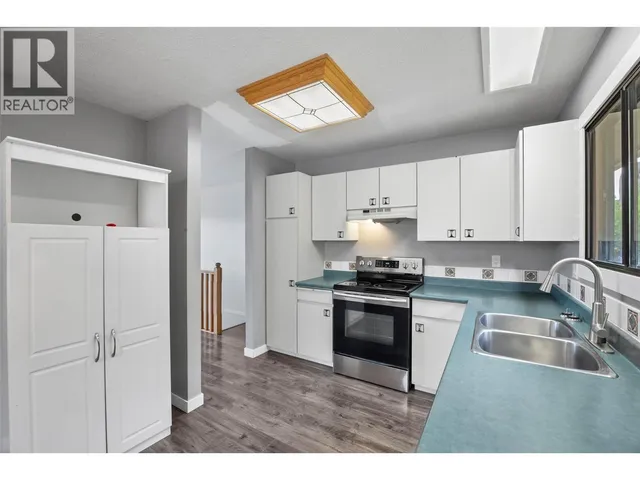 1967 HARRISON WAY, Kamloops 4
