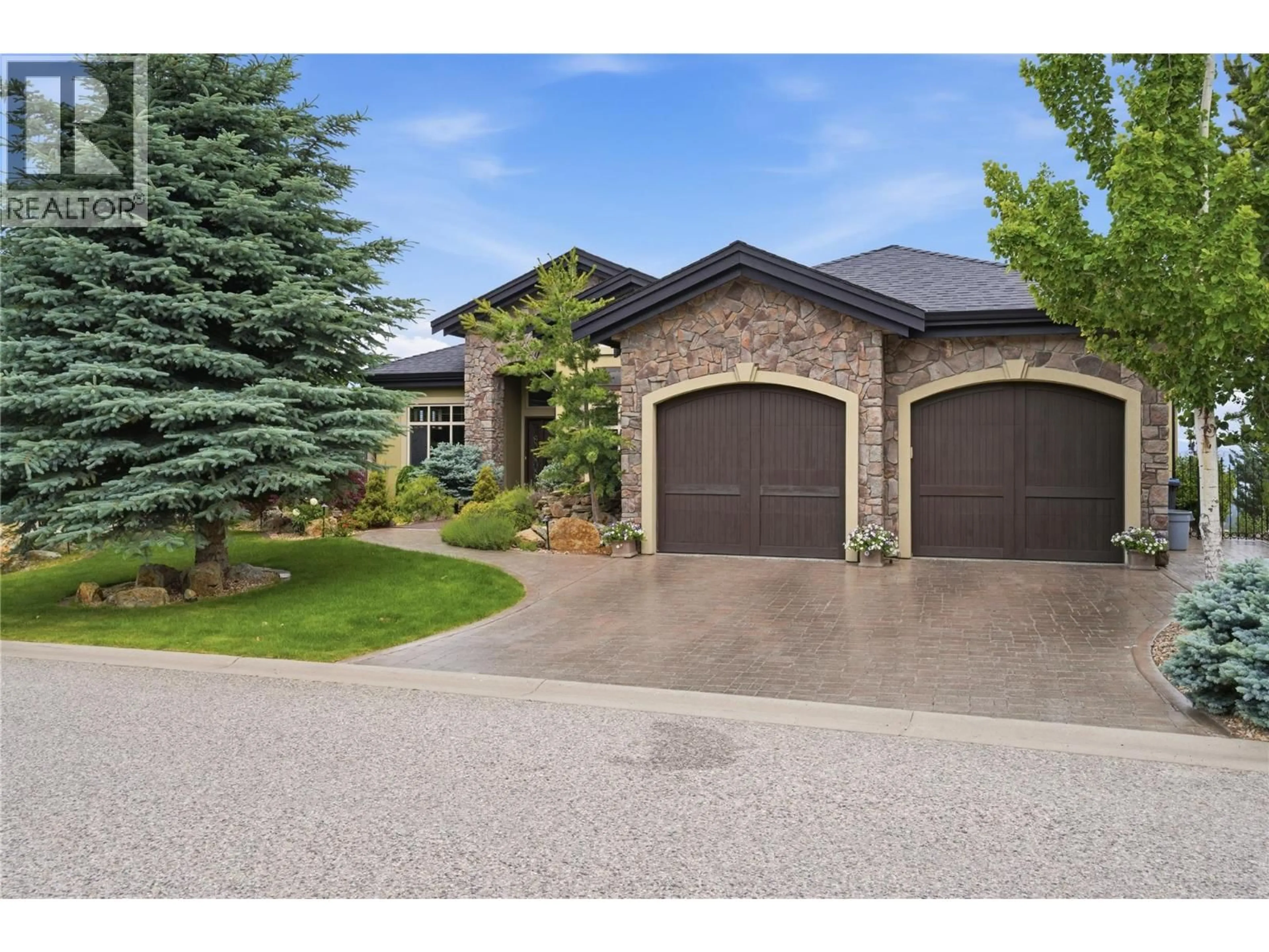 Home with brick exterior material, street for 990 HEWETSON AVENUE, Kelowna British Columbia V1W5H8