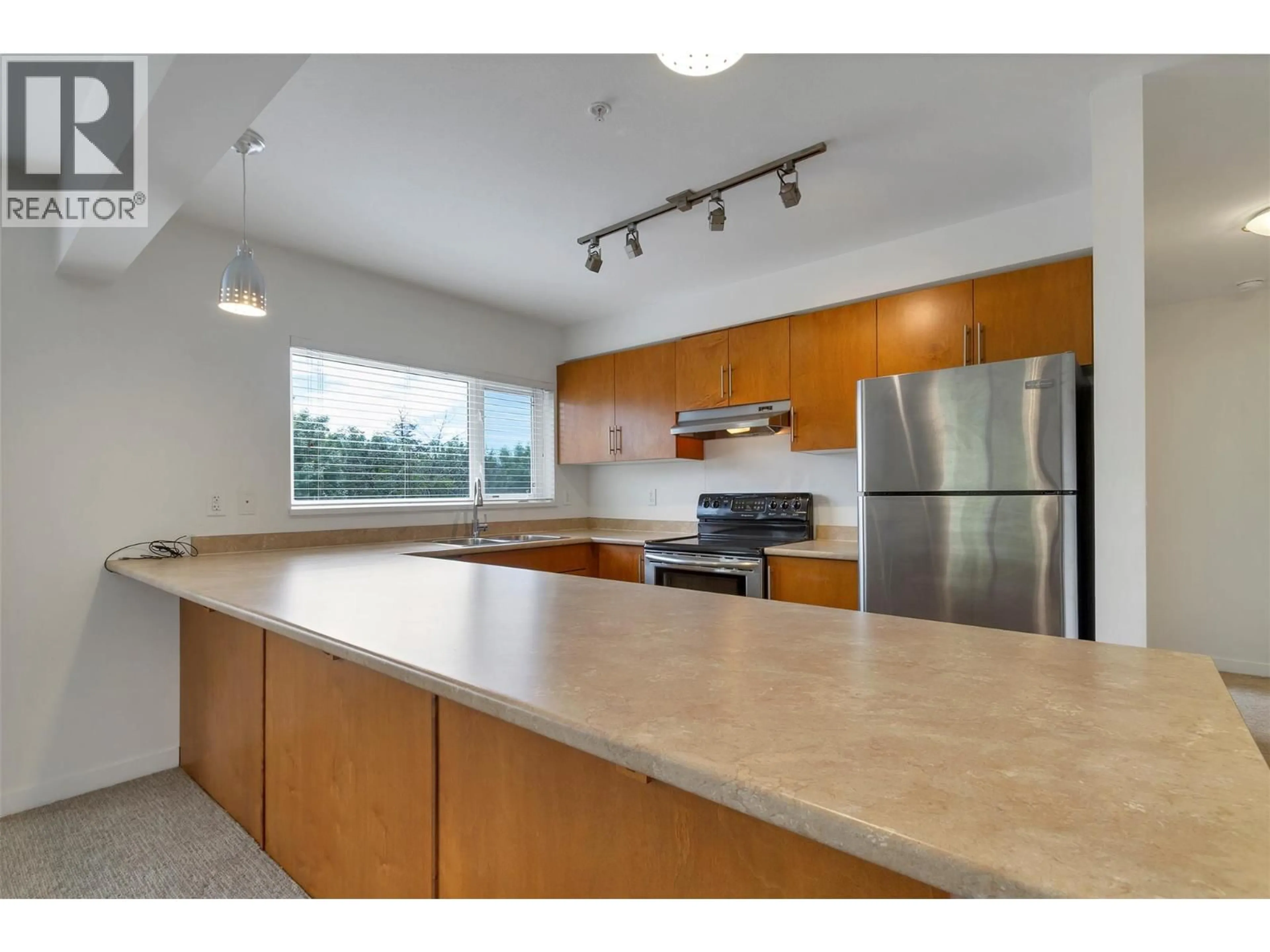 Standard kitchen, unknown for 206 - 4205 27 STREET, Vernon British Columbia V1T4Y3