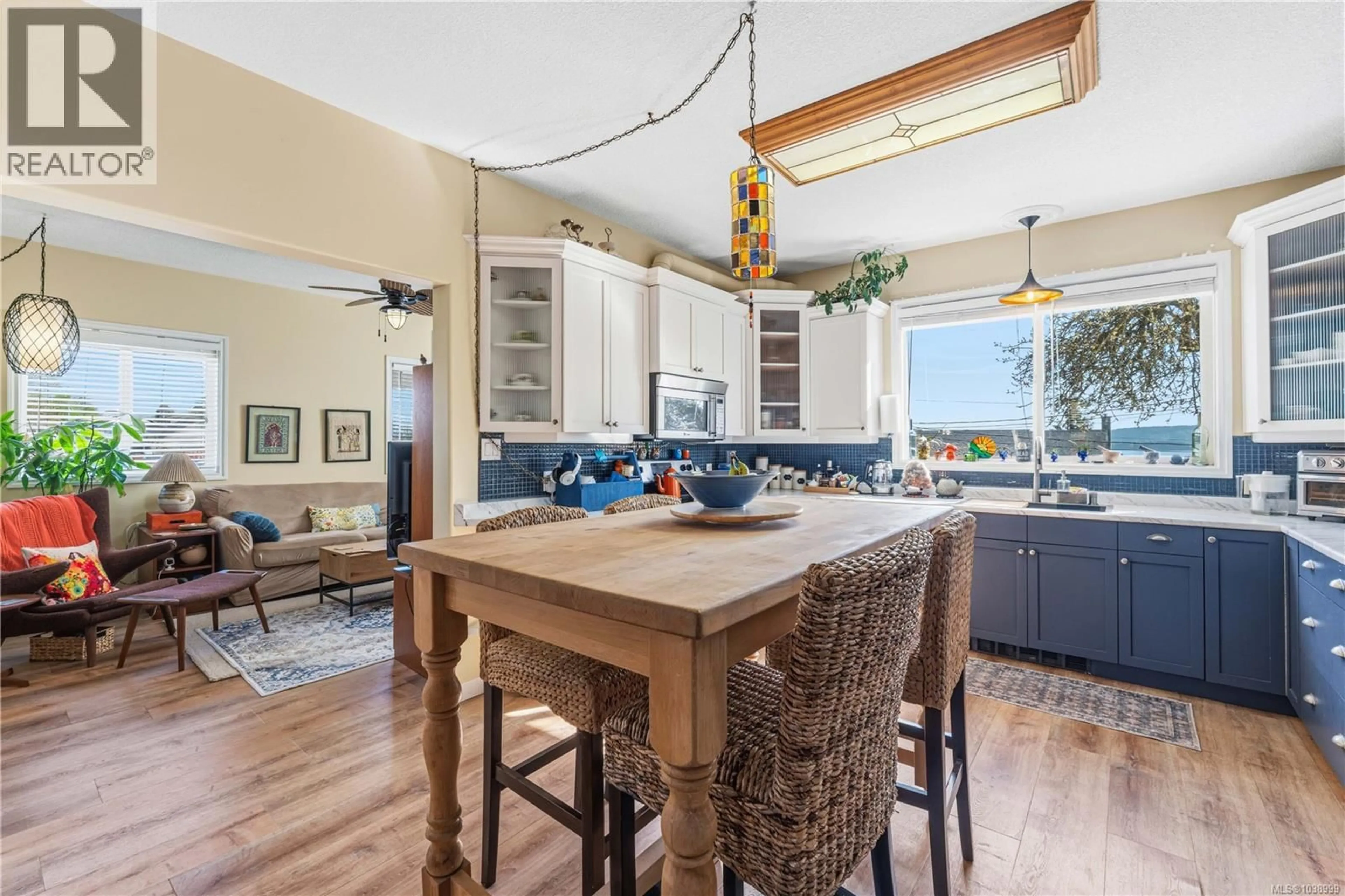 Open concept kitchen, unknown for 245 SABISTON STREET, Nanaimo British Columbia V9R1M4