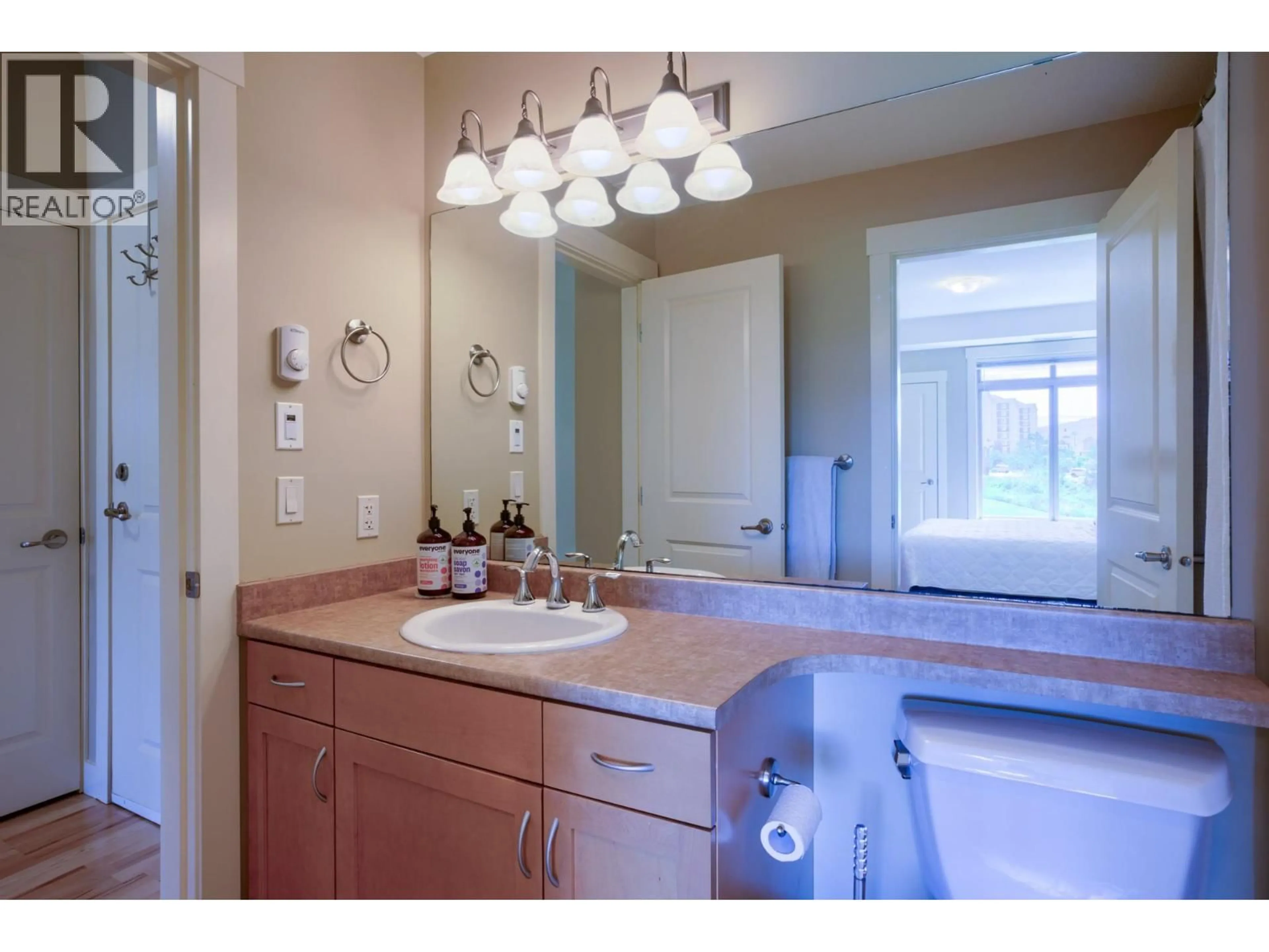Standard bathroom, ceramic/tile floor for 206 - 3533 CARRINGTON ROAD, West Kelowna British Columbia V4T2Z9