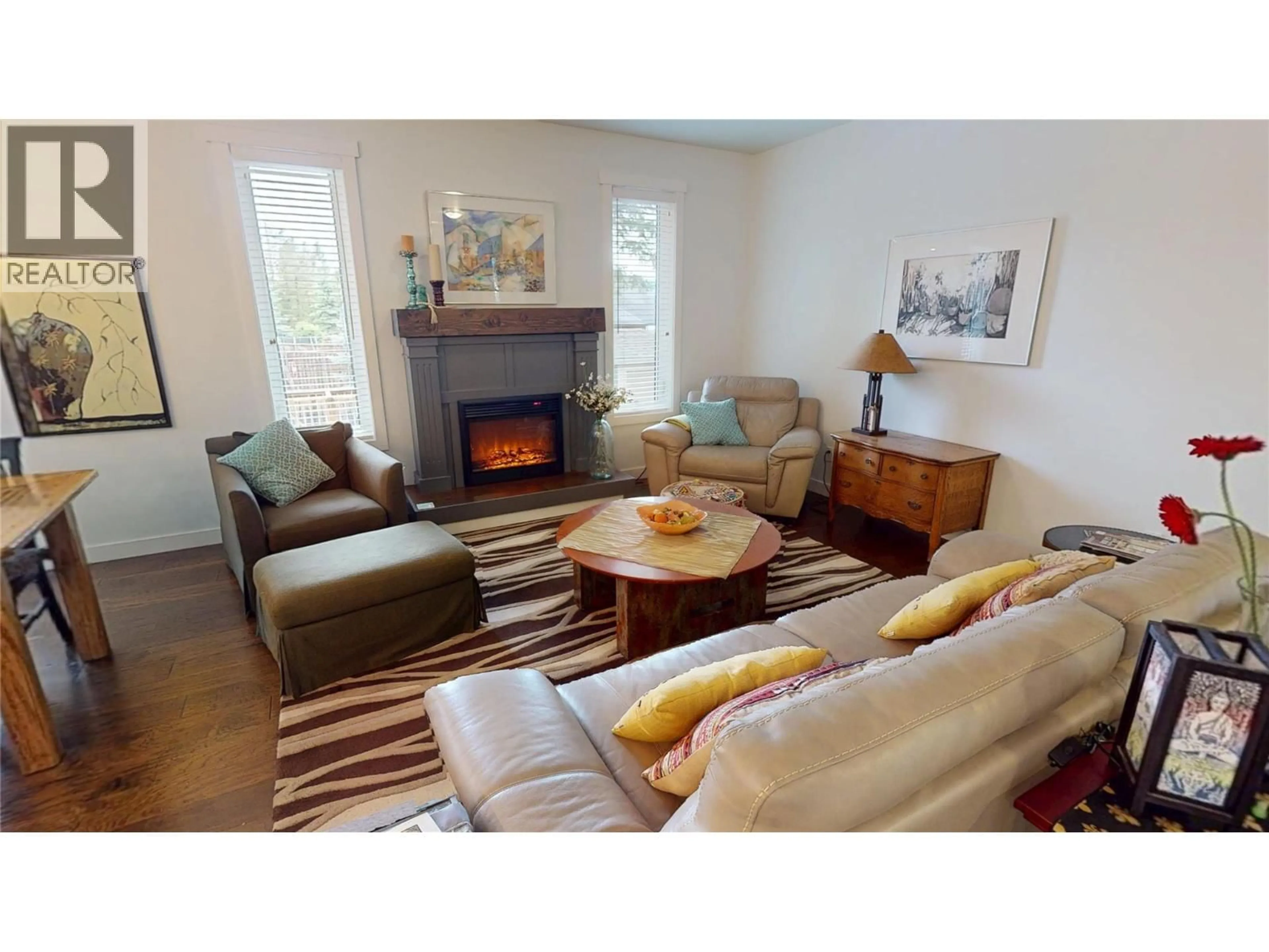 Living room with furniture, unknown for 956 COPPER POINT WAY, Invermere British Columbia V0A1K3
