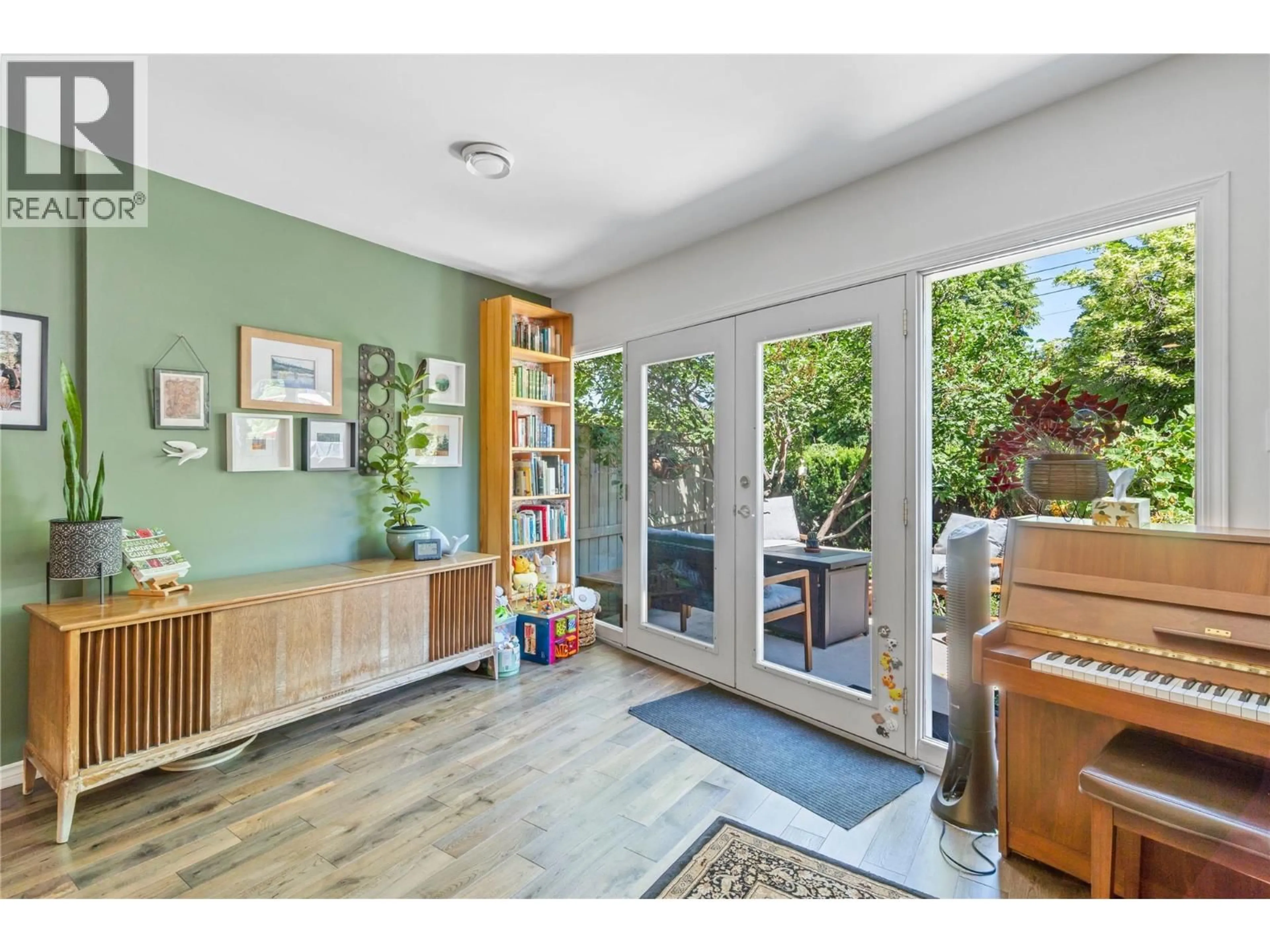 Indoor entryway for 13 - 145 NICOLA STREET, Kamloops British Columbia V2C2P2