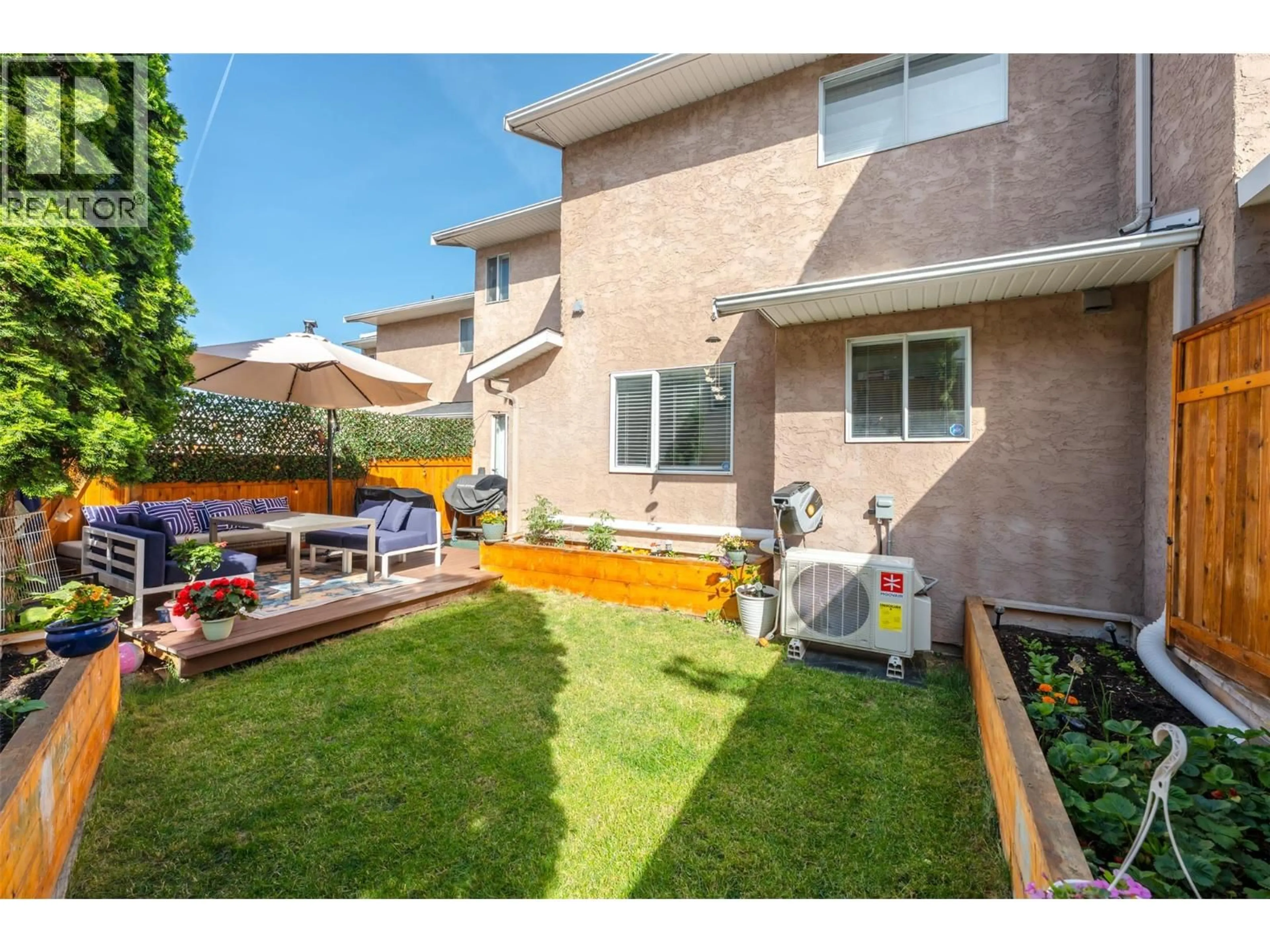 Patio, street for 106 - 1006 KING STREET, Penticton British Columbia V2A4S6