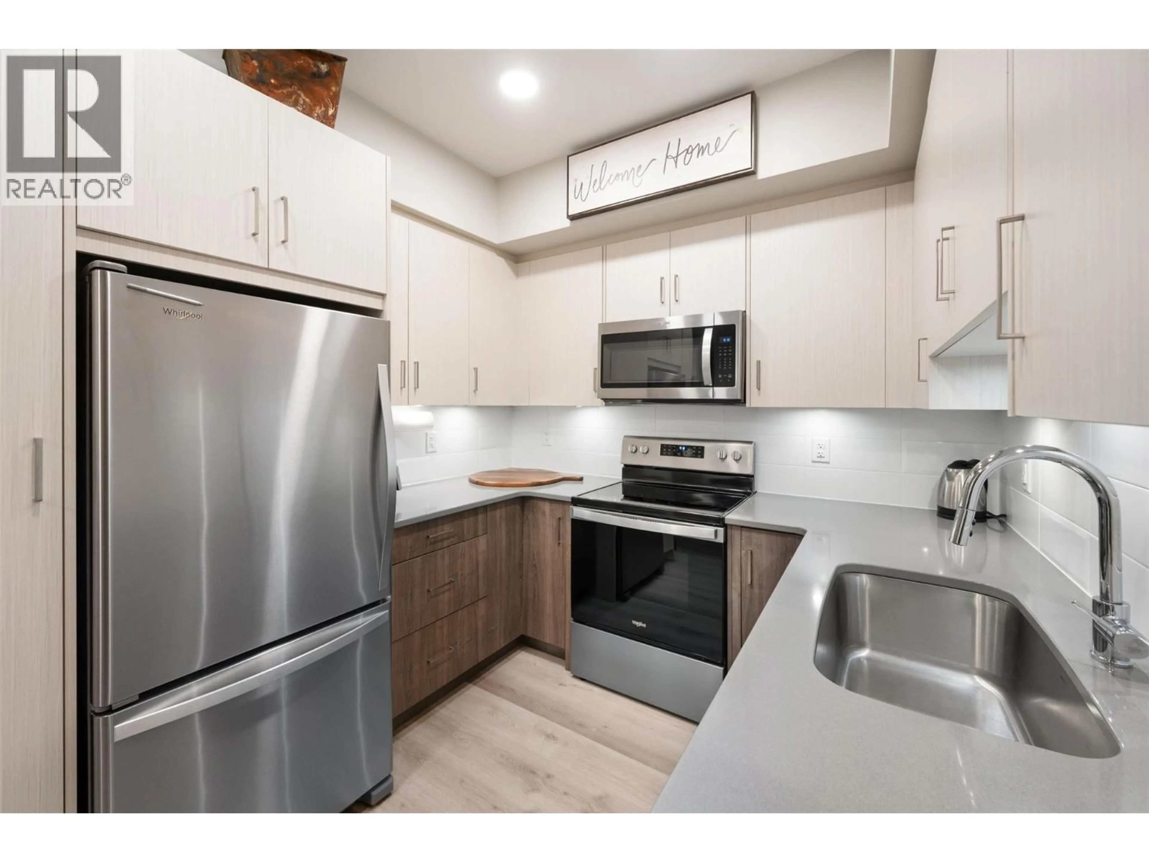 Standard kitchen, unknown for 419 - 2301 CARRINGTON ROAD, West Kelowna British Columbia V4T0E2