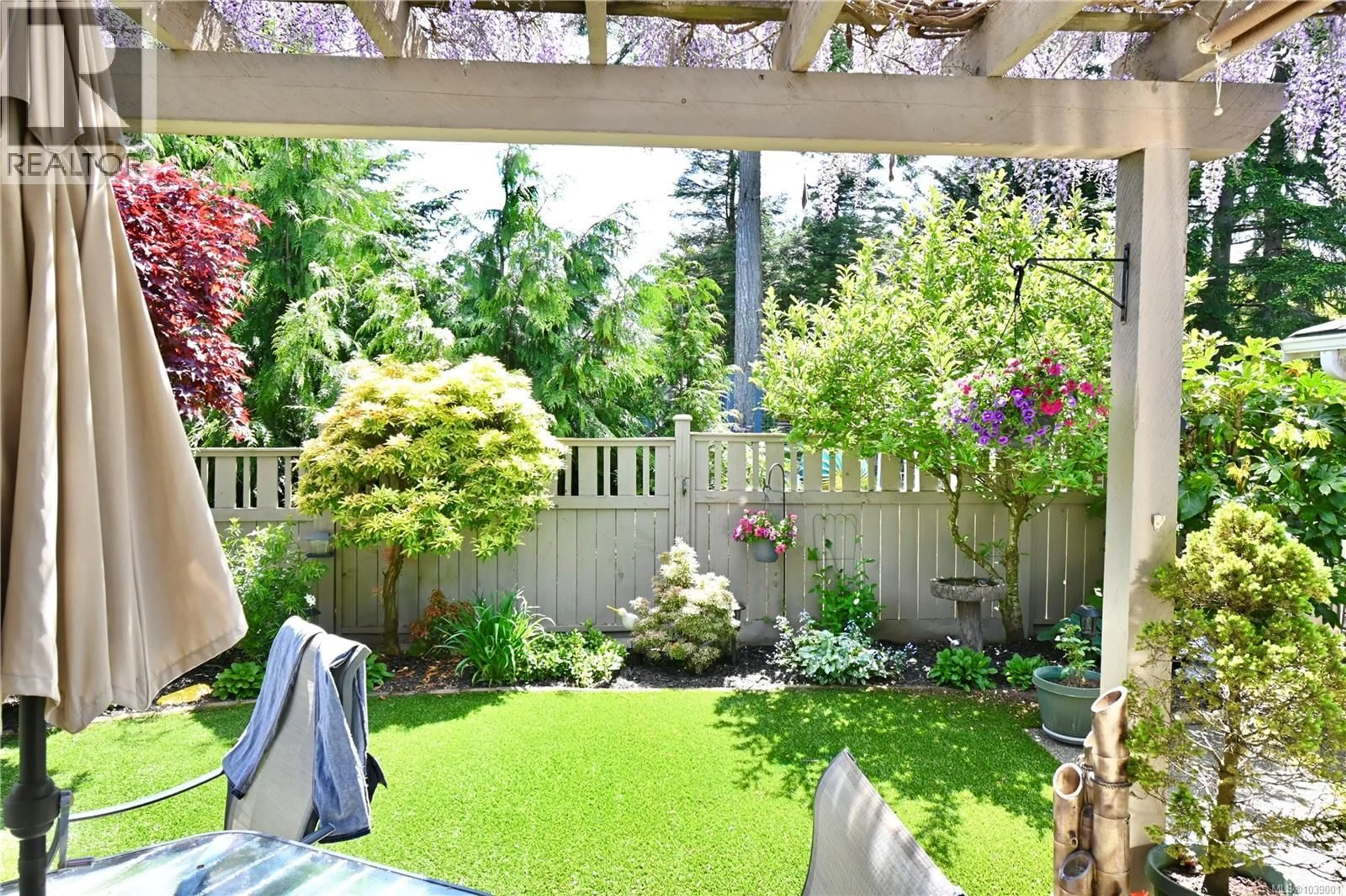 Patio, unknown for 107 CHERRY TREE LANE, Campbell River British Columbia V9W8E9