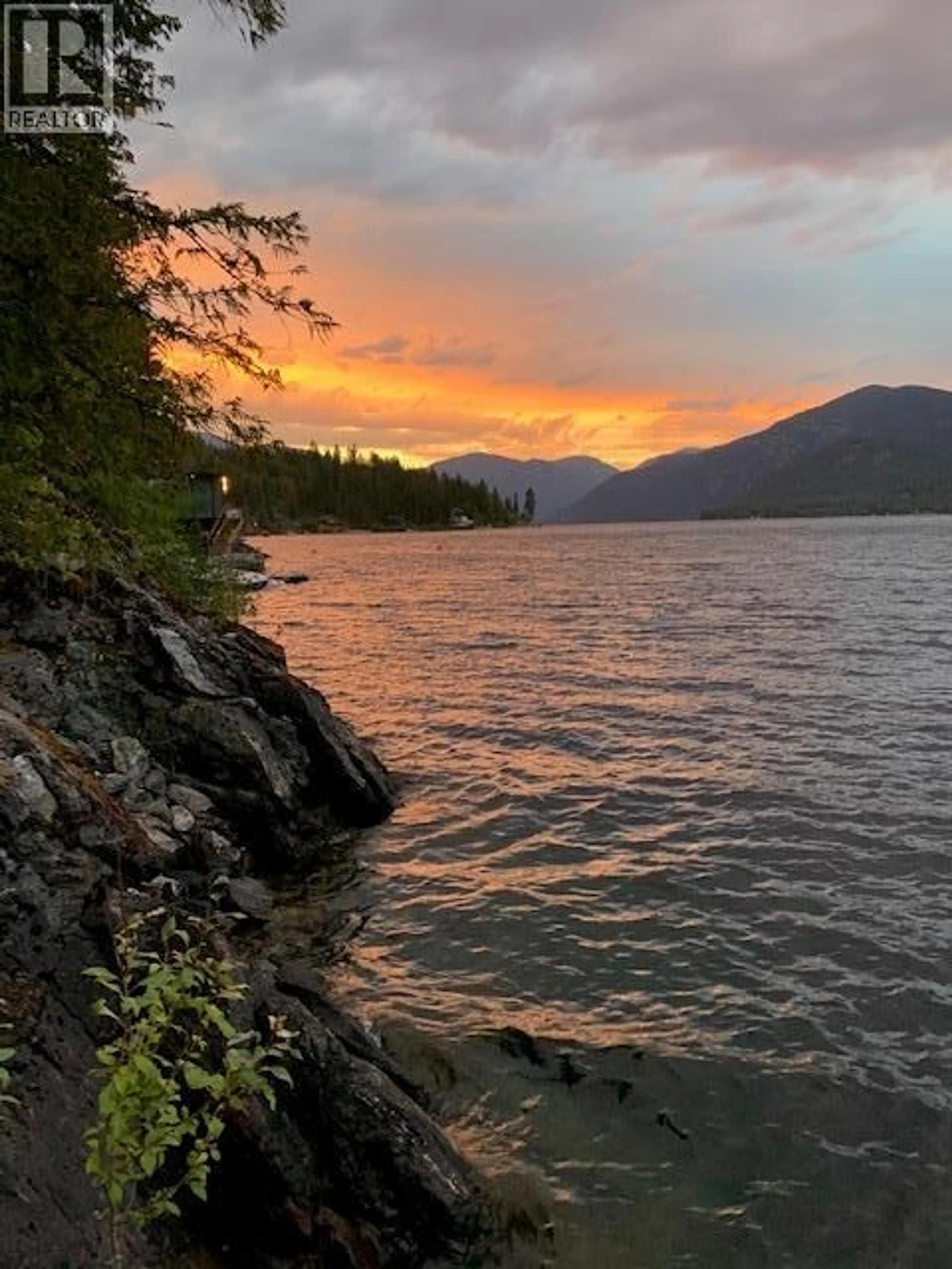 Blurry image for 2850 BOAT ACCESS WEST SIDE OTHER, Christina Lake British Columbia V0H1E1