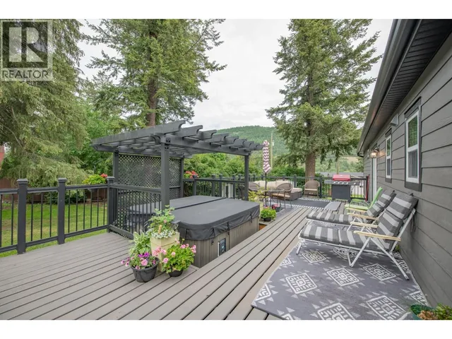 272 LUMBY MABEL LAKE ROAD, Lumby 2