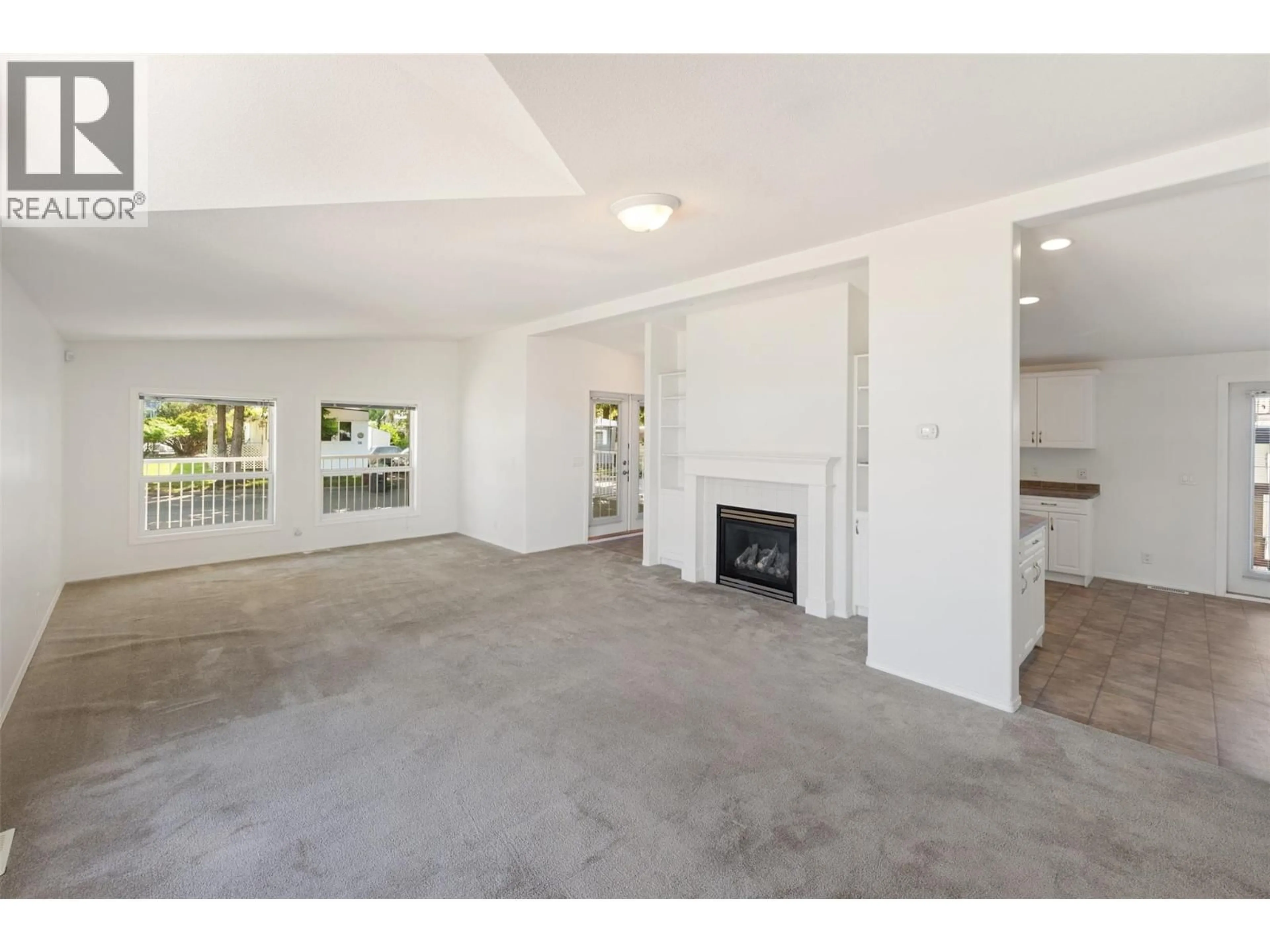 A pic of a room for 37 - 197 DAUPHIN AVENUE, Penticton British Columbia V2A3S3