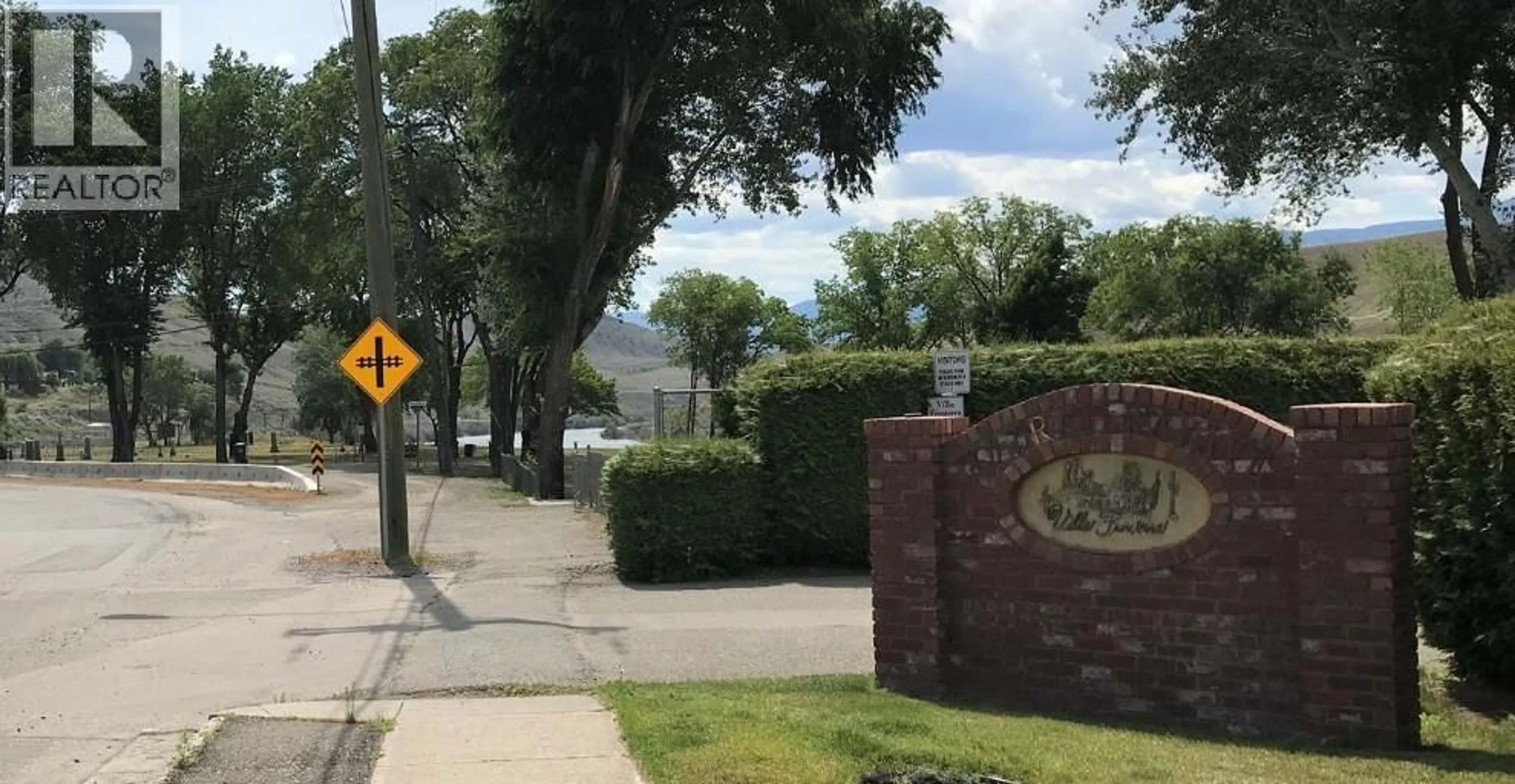 Blurry image for 2 - 807 RAILWAY AVENUE, Ashcroft British Columbia V0K1A0