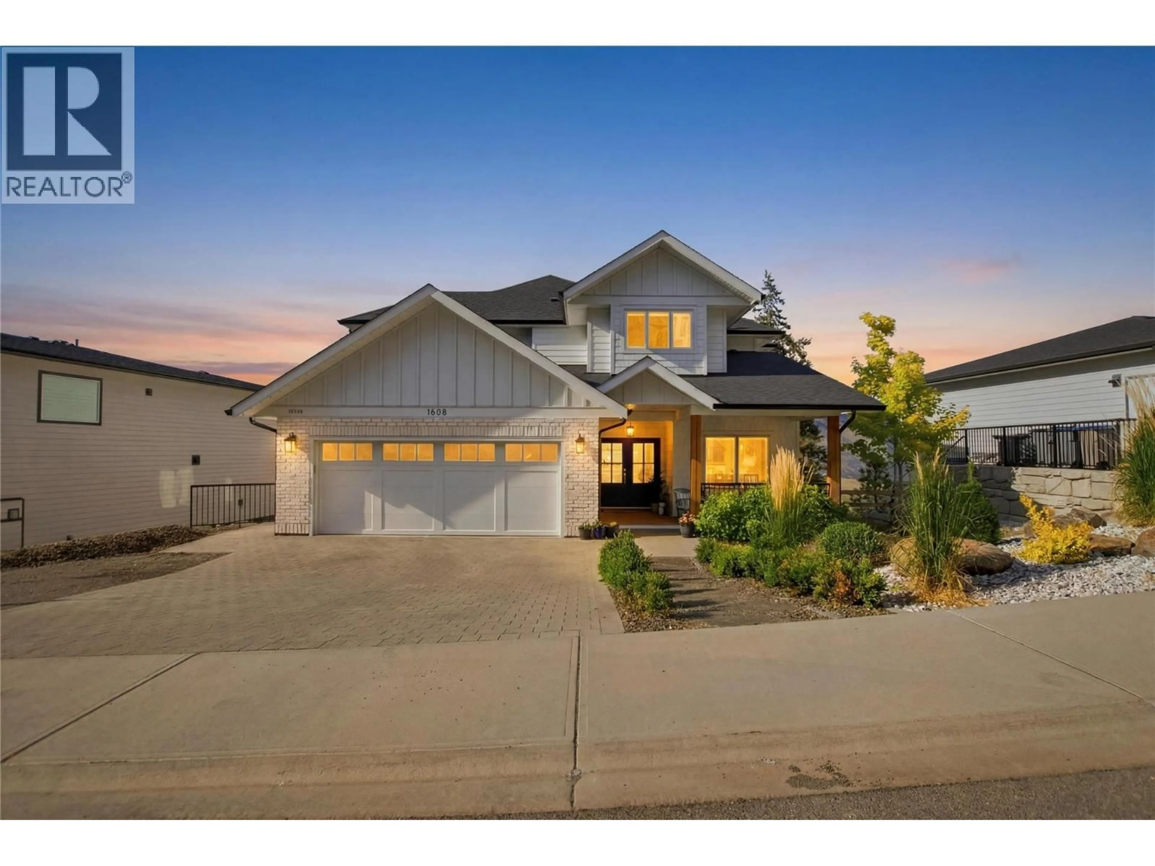 Home with vinyl exterior material, street for 1688 BALSAM PLACE, Kamloops British Columbia V2E0E2
