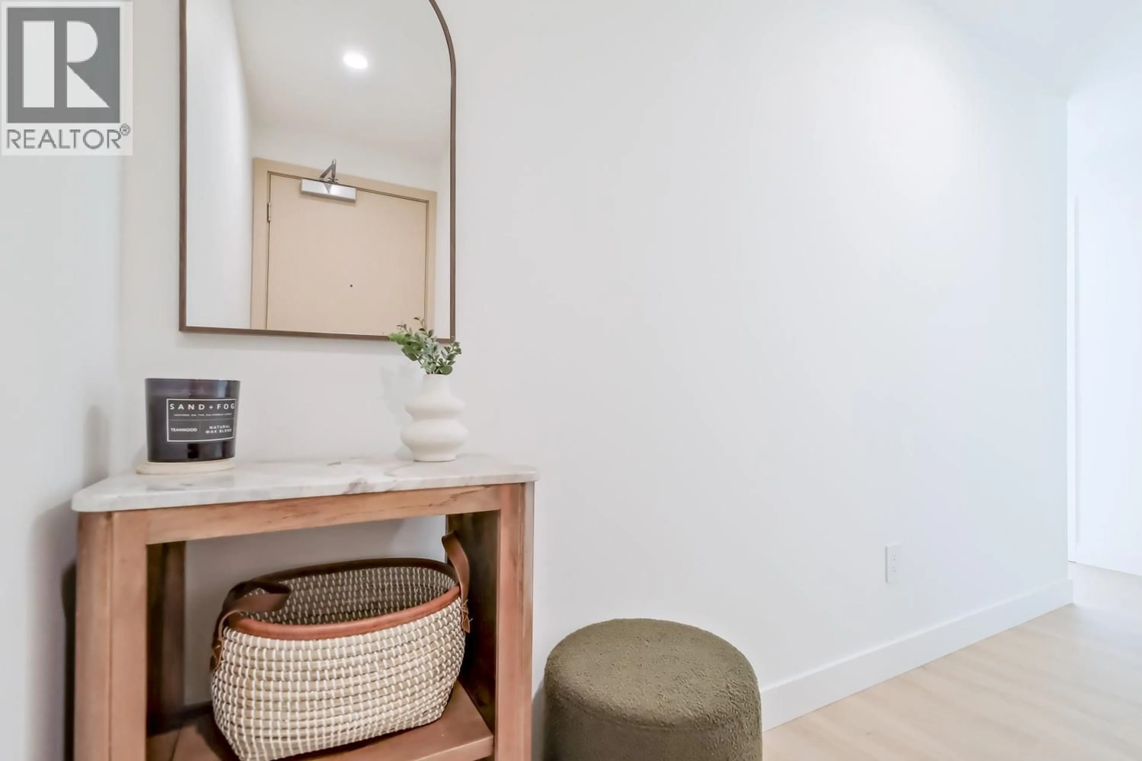 Unknown for 2208 - 238 LEON AVENUE, Kelowna British Columbia V1Y6H9