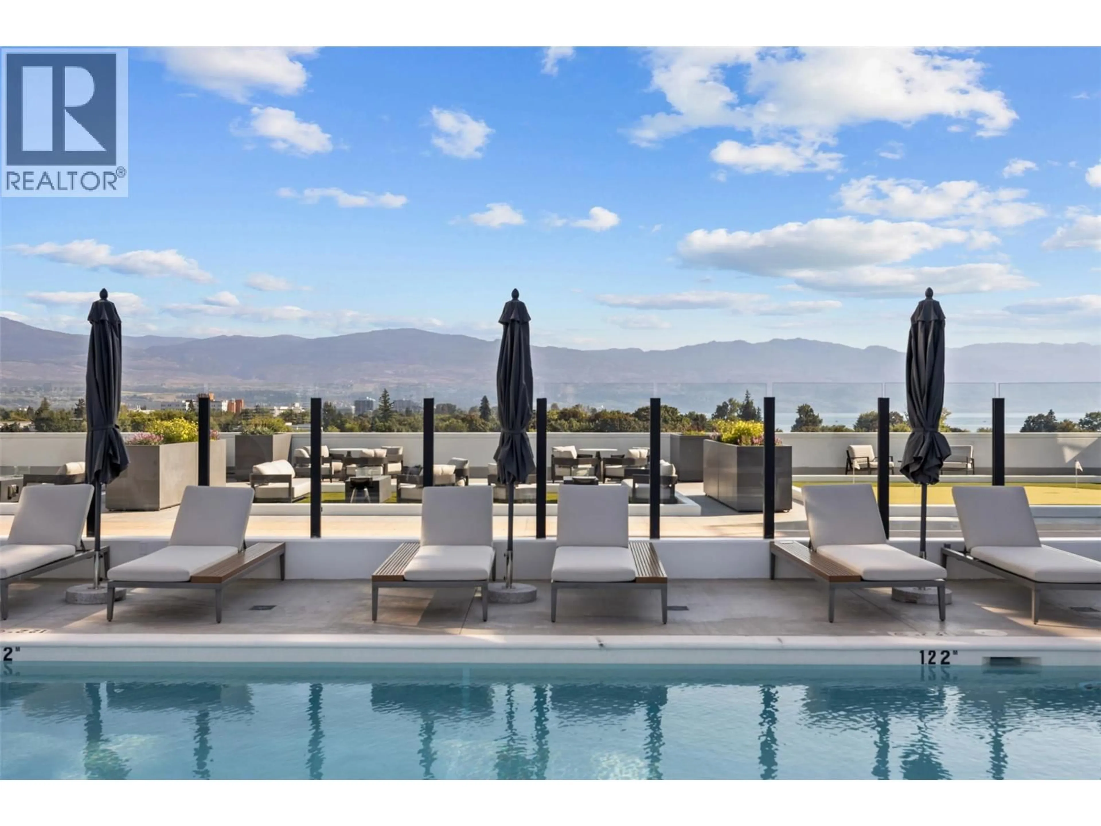 Pool for 2208 - 238 LEON AVENUE, Kelowna British Columbia V1Y6H9