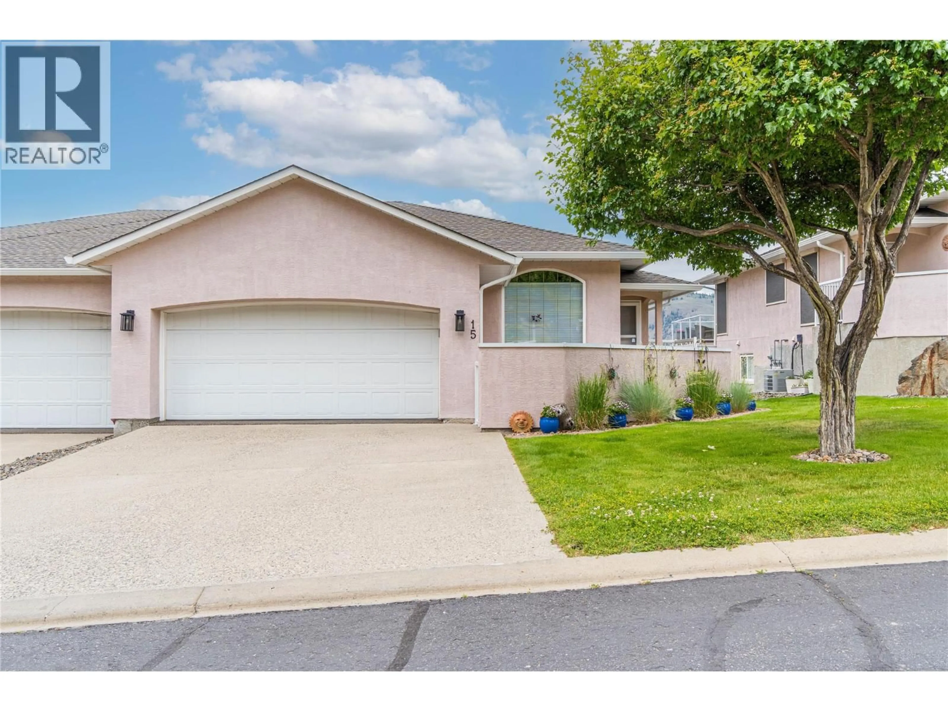 Home with vinyl exterior material, street for 15 - 2630 NECHAKO DRIVE, Kamloops British Columbia V2E2C9