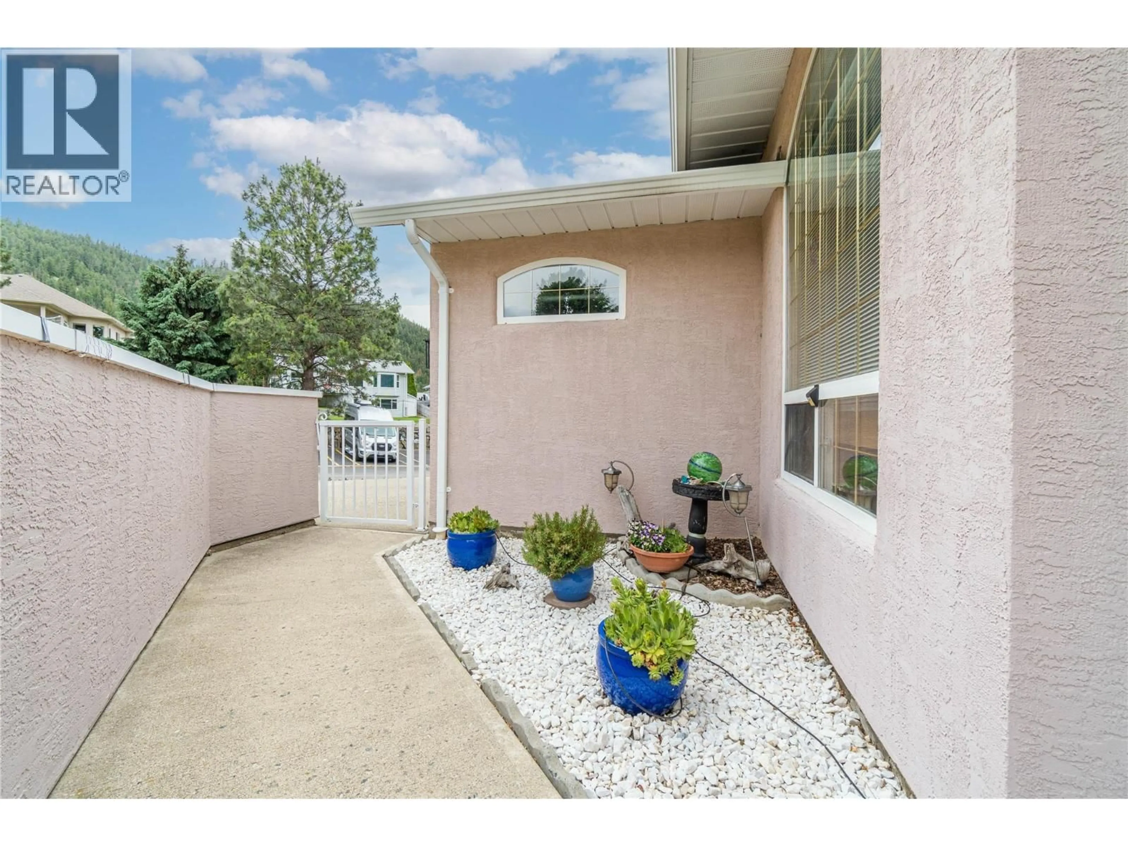 Unknown for 15 - 2630 NECHAKO DRIVE, Kamloops British Columbia V2E2C9