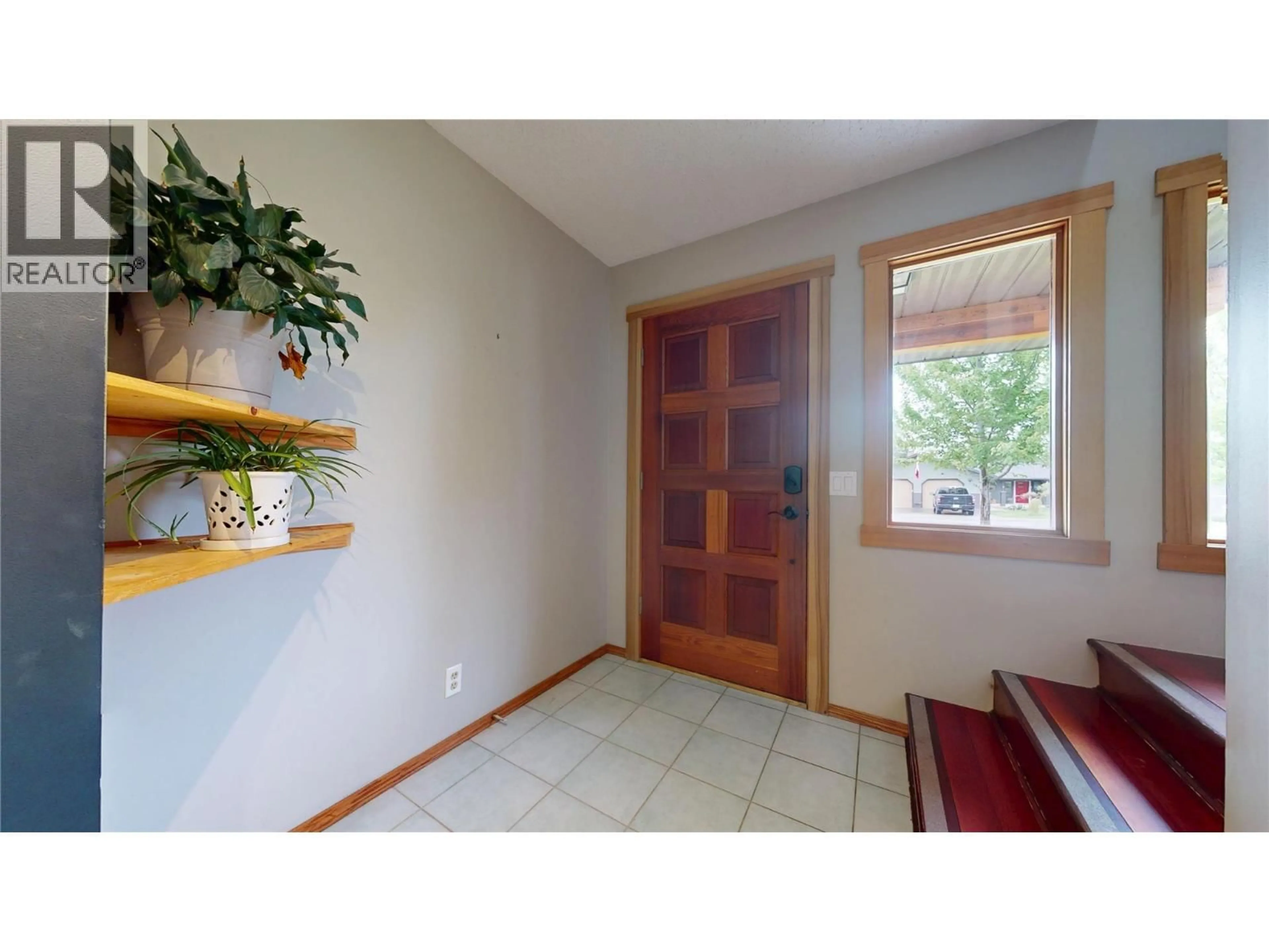Indoor entryway for 1820 MT CONNELL CRESCENT NORTH, Cranbrook British Columbia V1C5V7