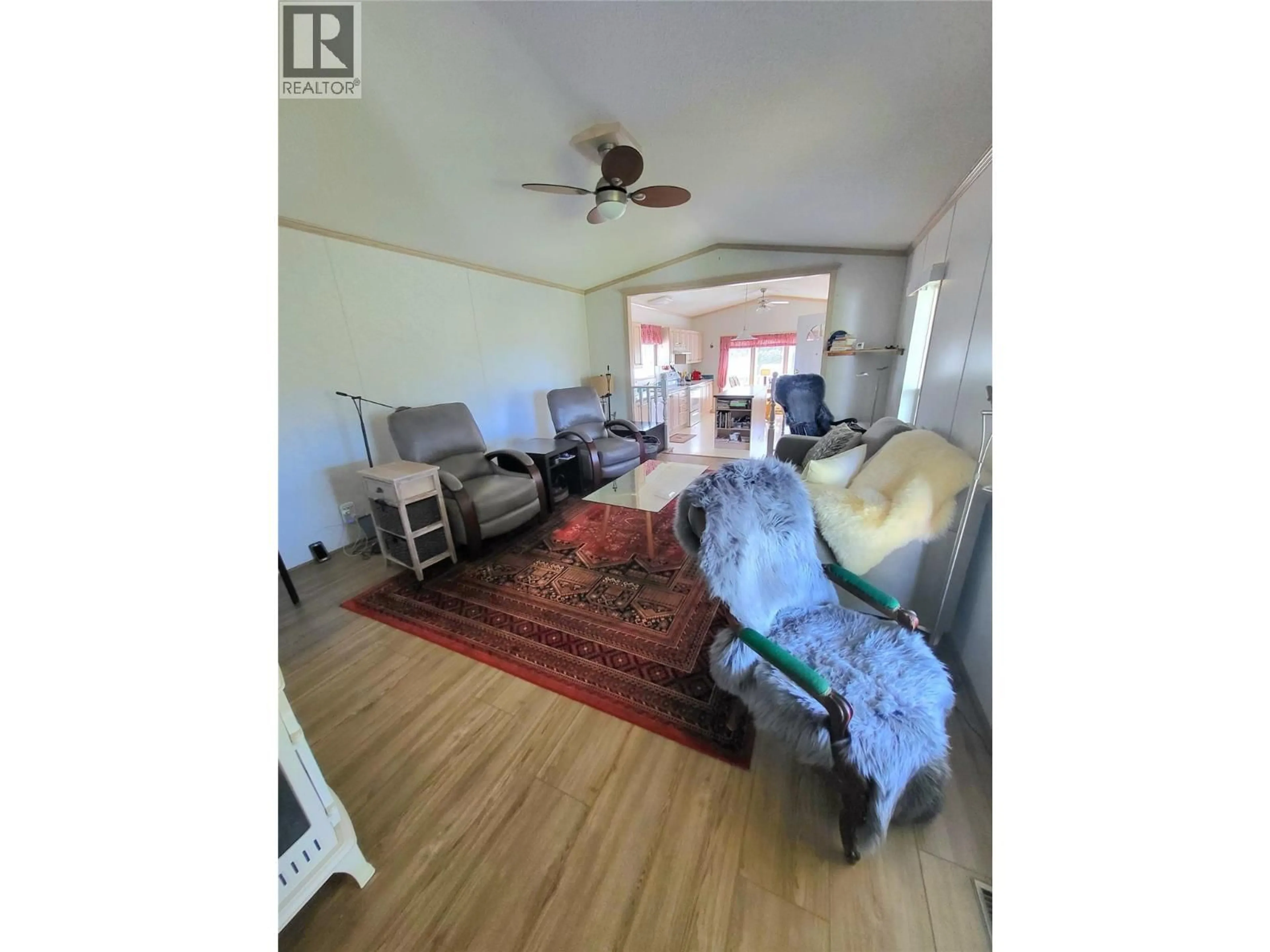 Living room with furniture, unknown for 12 - 321 YORKTON AVENUE, Penticton British Columbia V2A3V6