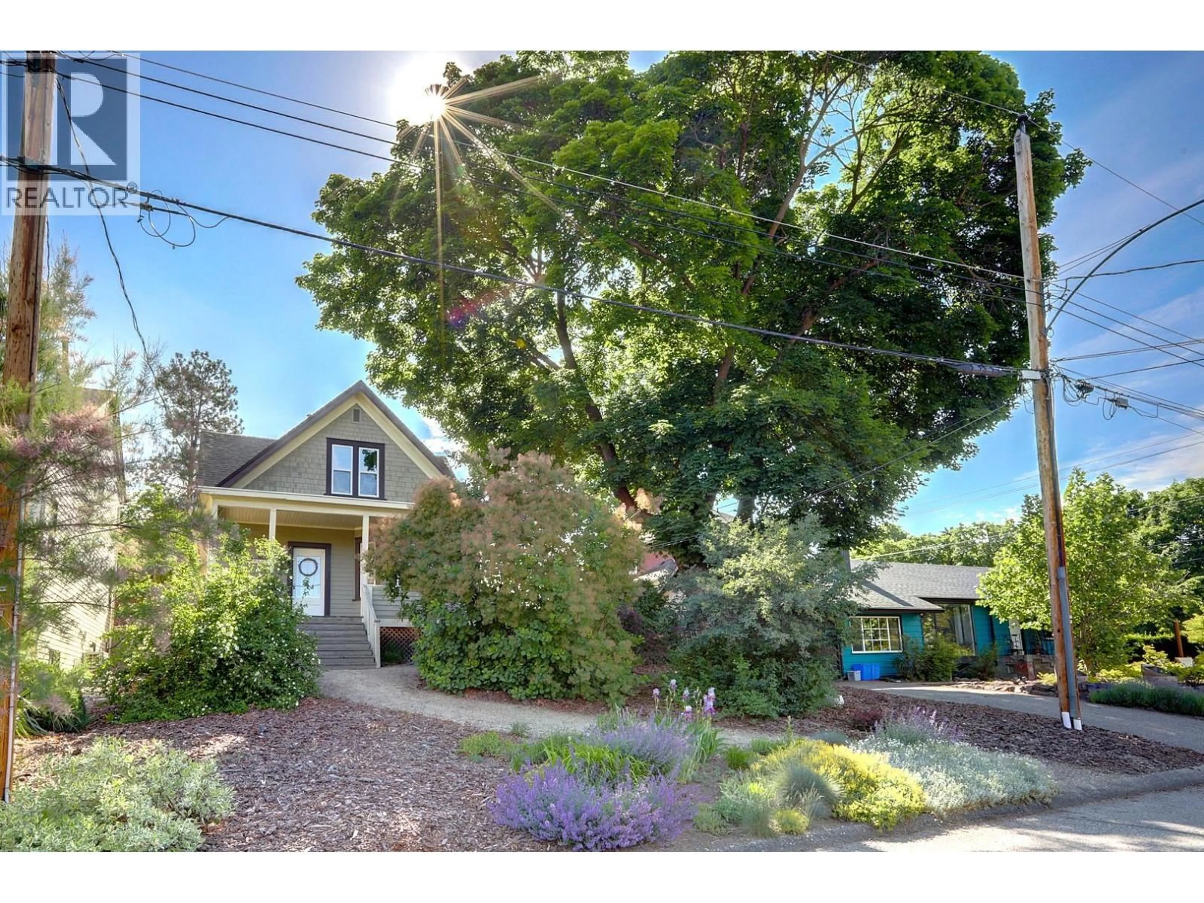A pic from outside/outdoor area/front of a property/back of a property/a pic from drone, street for 2503 24 STREET, Vernon British Columbia V1T4M8