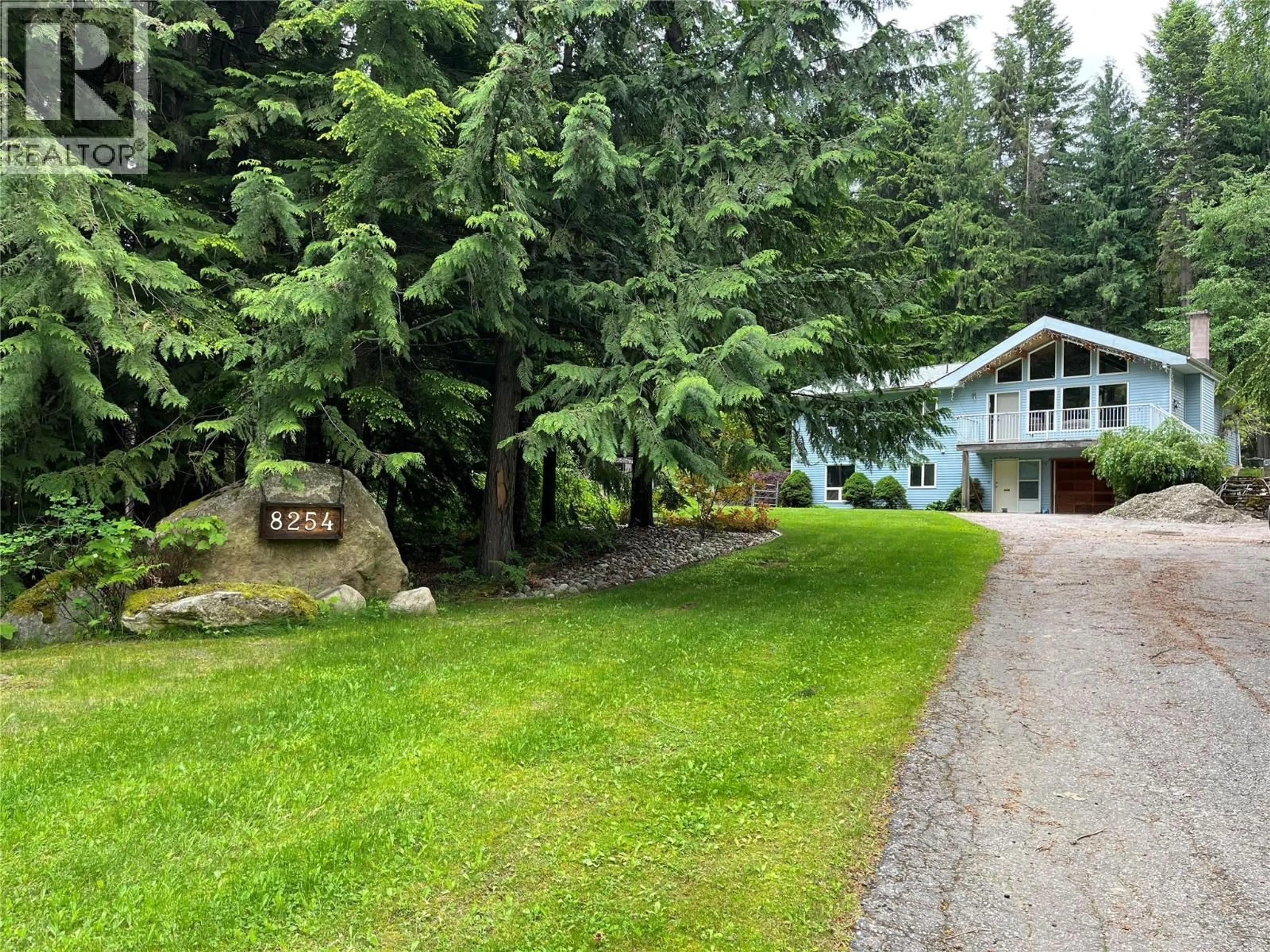 A pic from outside/outdoor area/front of a property/back of a property/a pic from drone, unknown for 8254 PROCTER EAST ROAD, Procter British Columbia V1L0B6