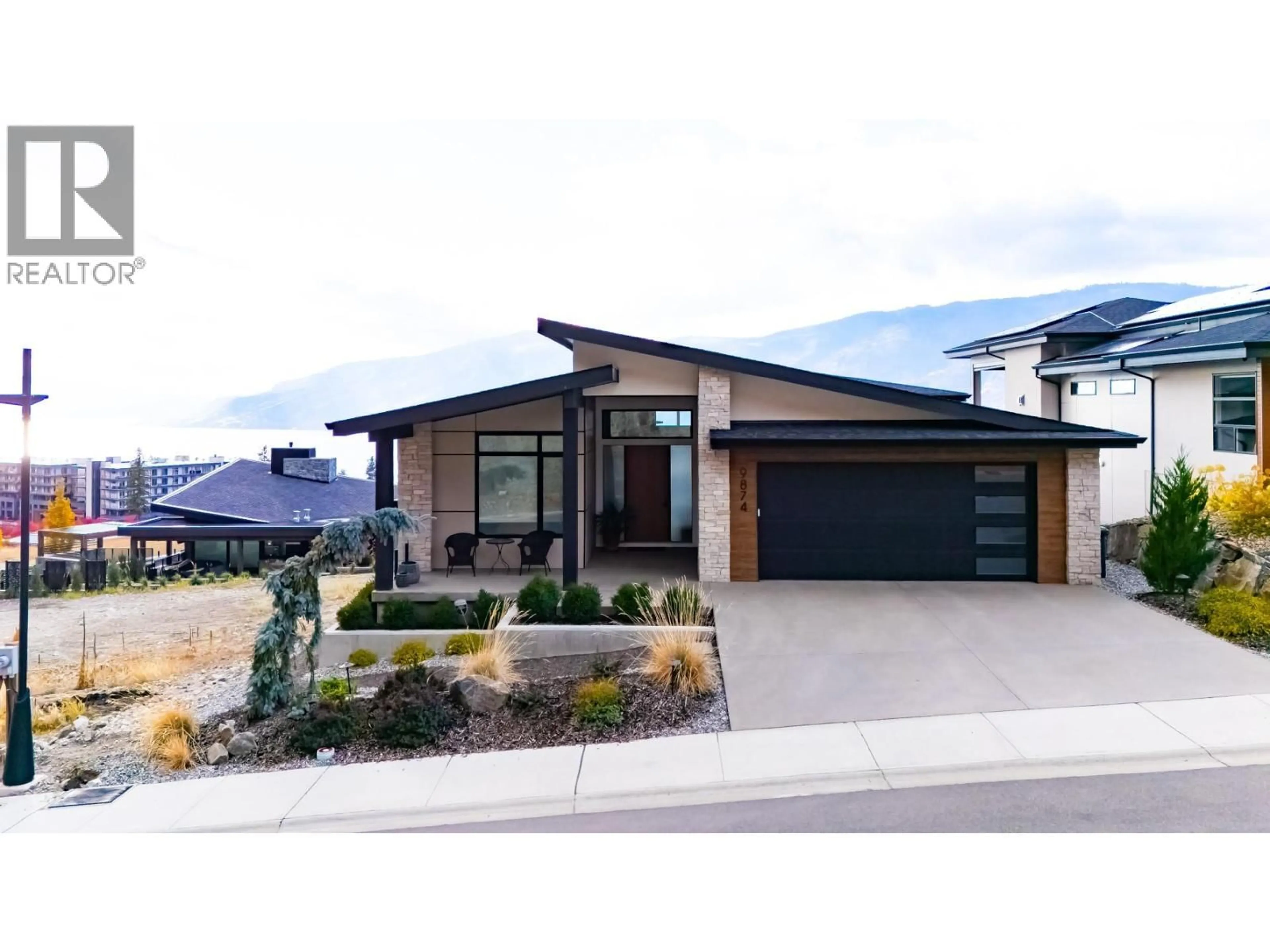 Home with vinyl exterior material, street for 9874 BEACON HILL DRIVE, Lake Country British Columbia V4V0A9