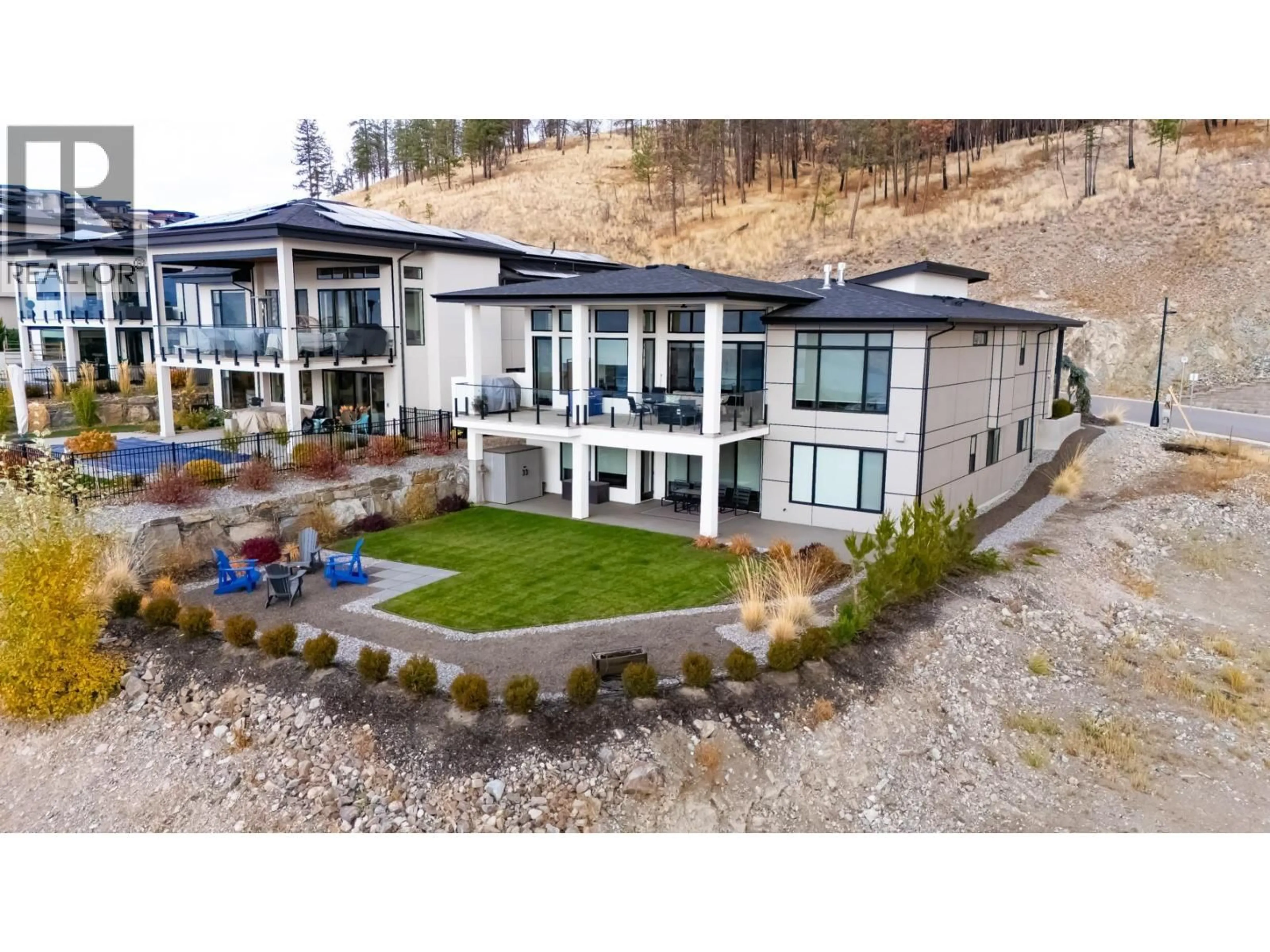 A pic from outside/outdoor area/front of a property/back of a property/a pic from drone, unknown for 9874 BEACON HILL DRIVE, Lake Country British Columbia V4V0A9