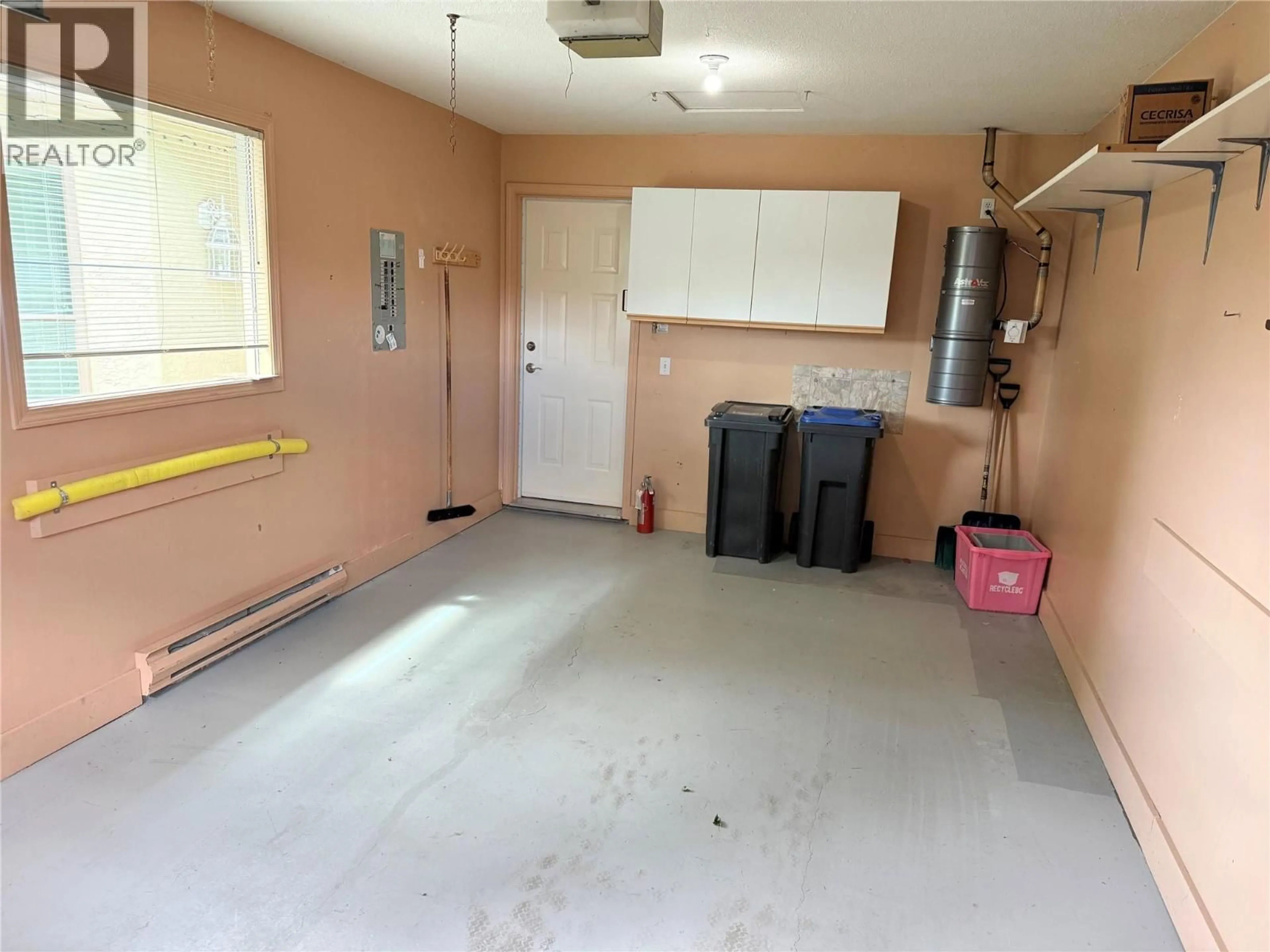 Indoor garage for 55 - 615 GLENMEADOWS ROAD, Kelowna British Columbia V1V1N9
